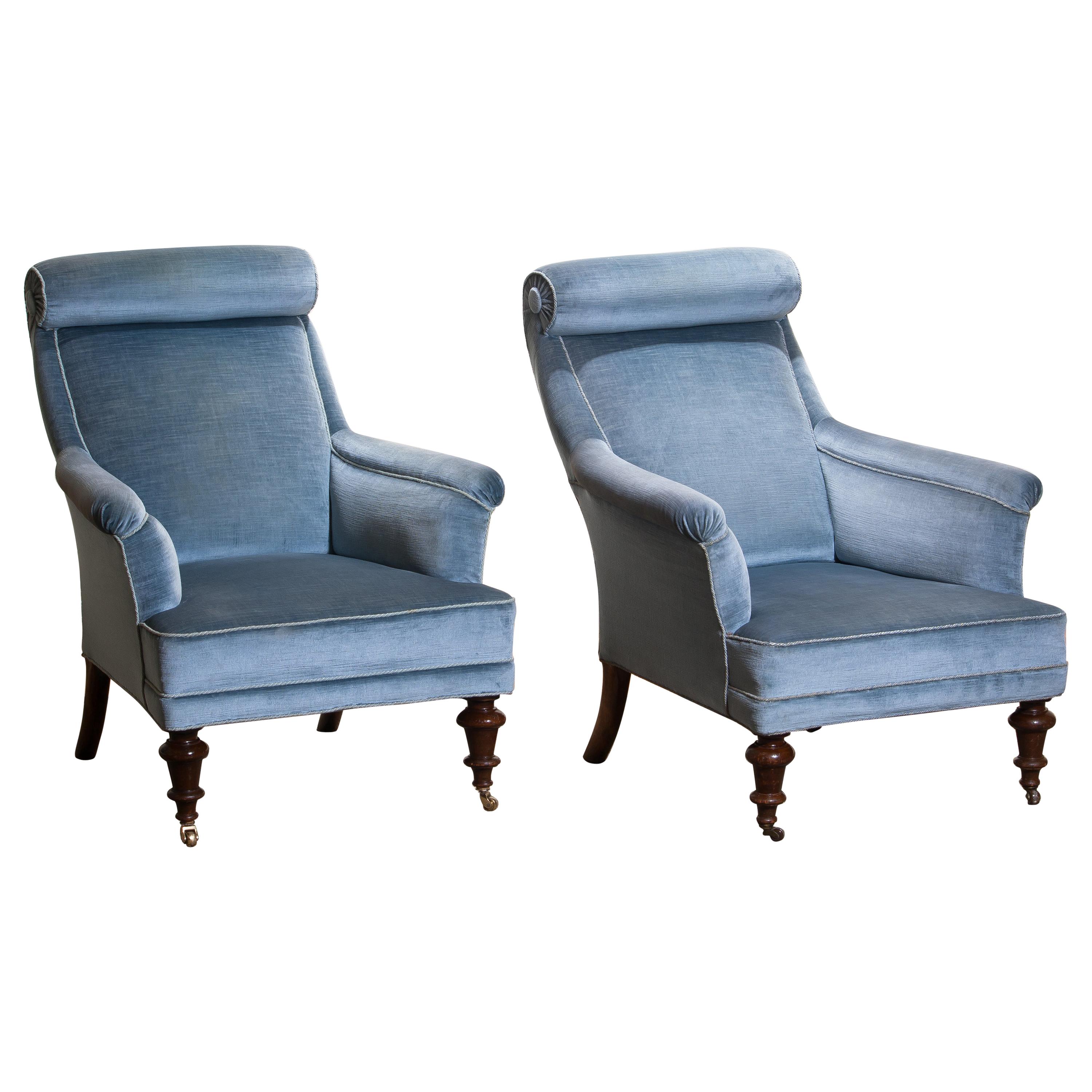 American Classical 1900s Set of Two Ice Blue Velvet Dorothy Draper Style Bergère / Lounge Chairs