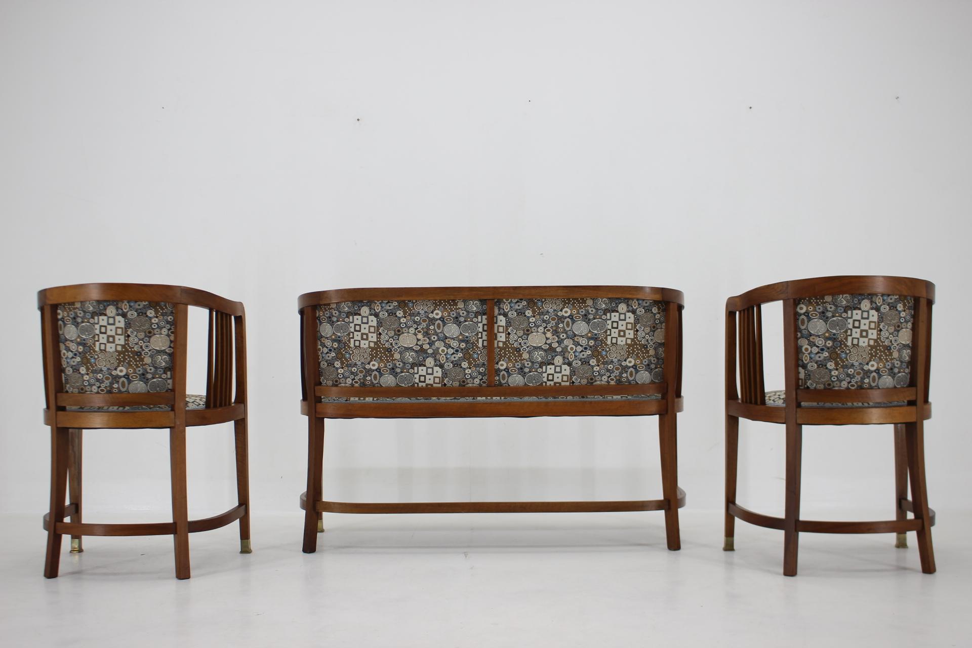 Early 20th Century 1900s Set of Viennese Secession Sofa and Armachairs in the Style of Josef Maria For Sale