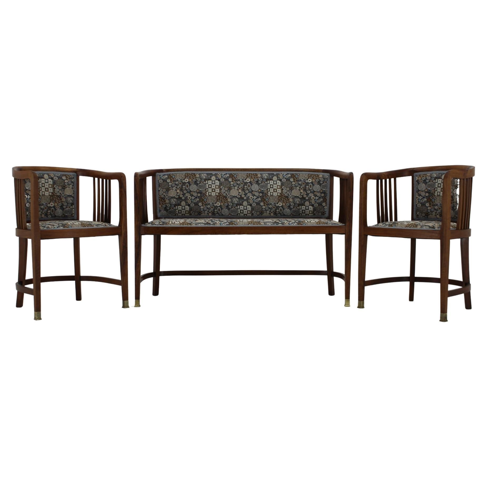 1900s Set of Viennese Secession Sofa and Armachairs in the Style of Josef Maria