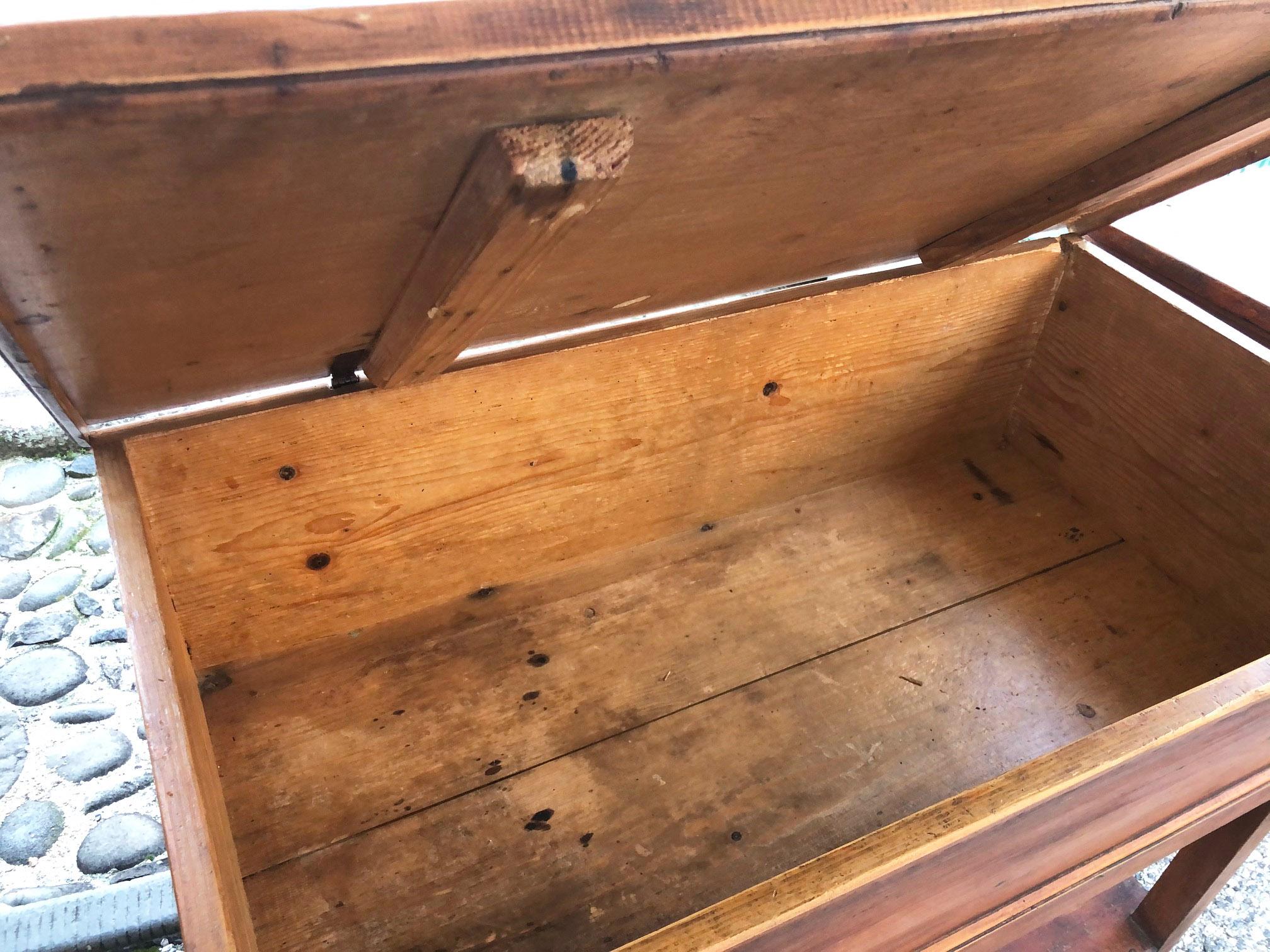1900s Sideboard in Original Antique Tuscan Fir, with Opening Door 10