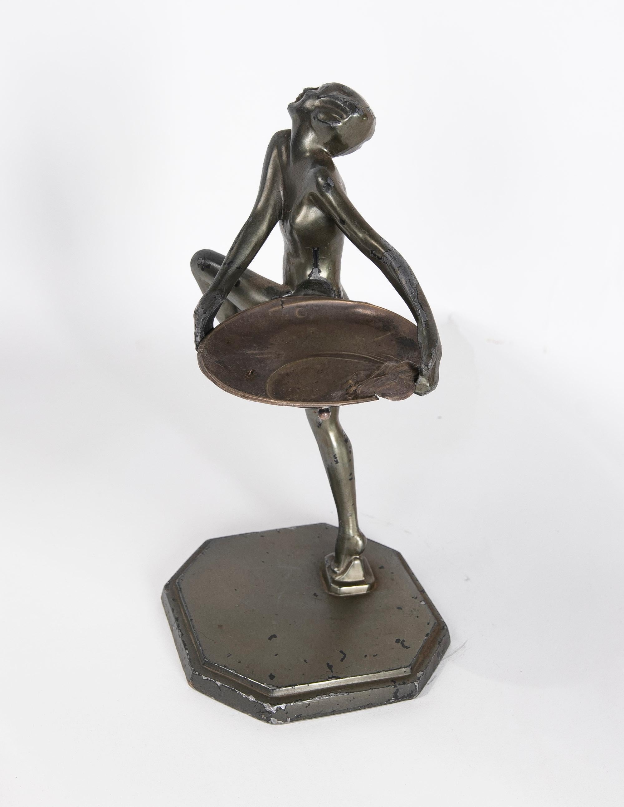 1900s Signed Art Deco Metal Sculpture of a Woman with a Silver Tray  For Sale 5