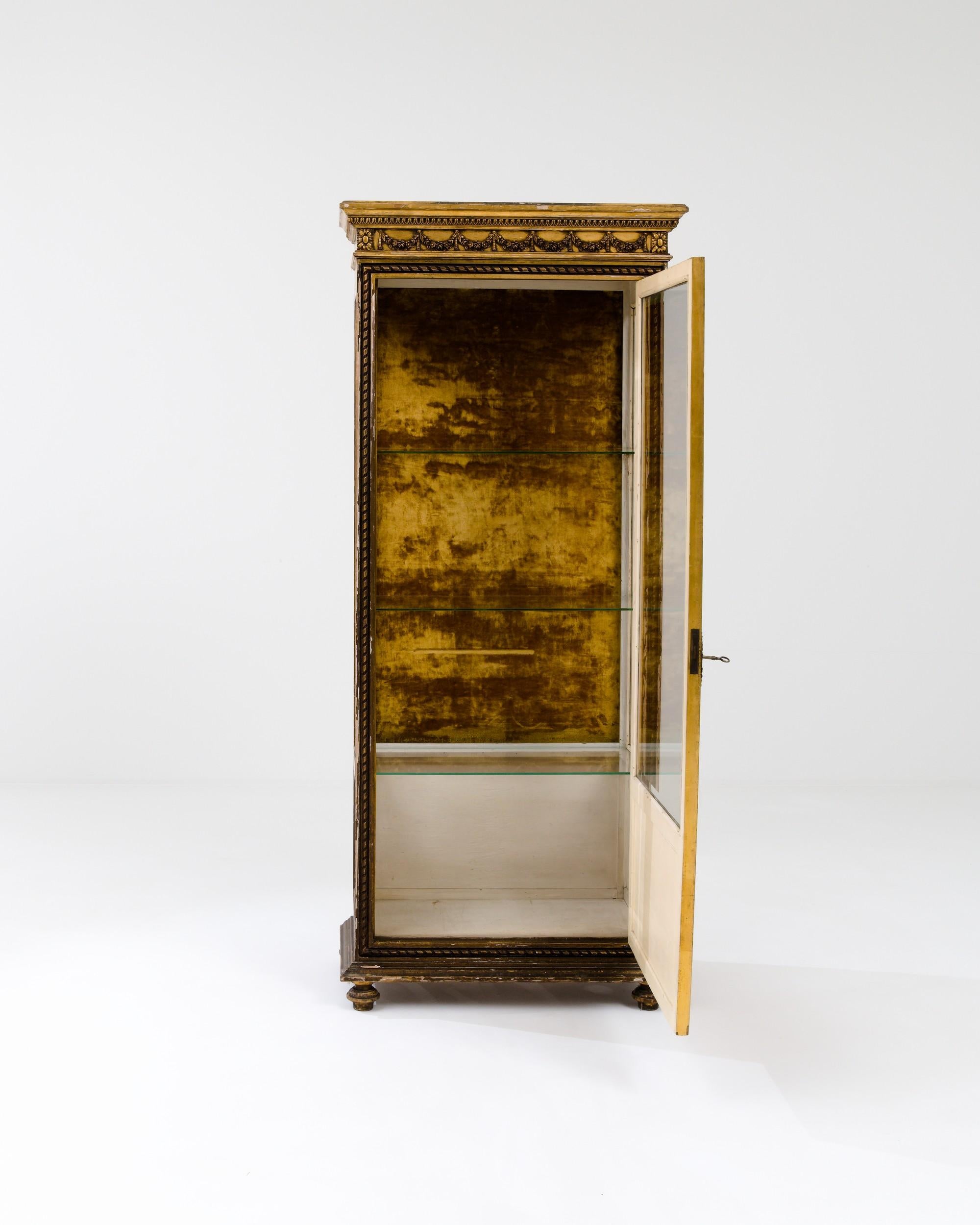 1900s Spanish Wooden Vitrine In Good Condition For Sale In High Point, NC