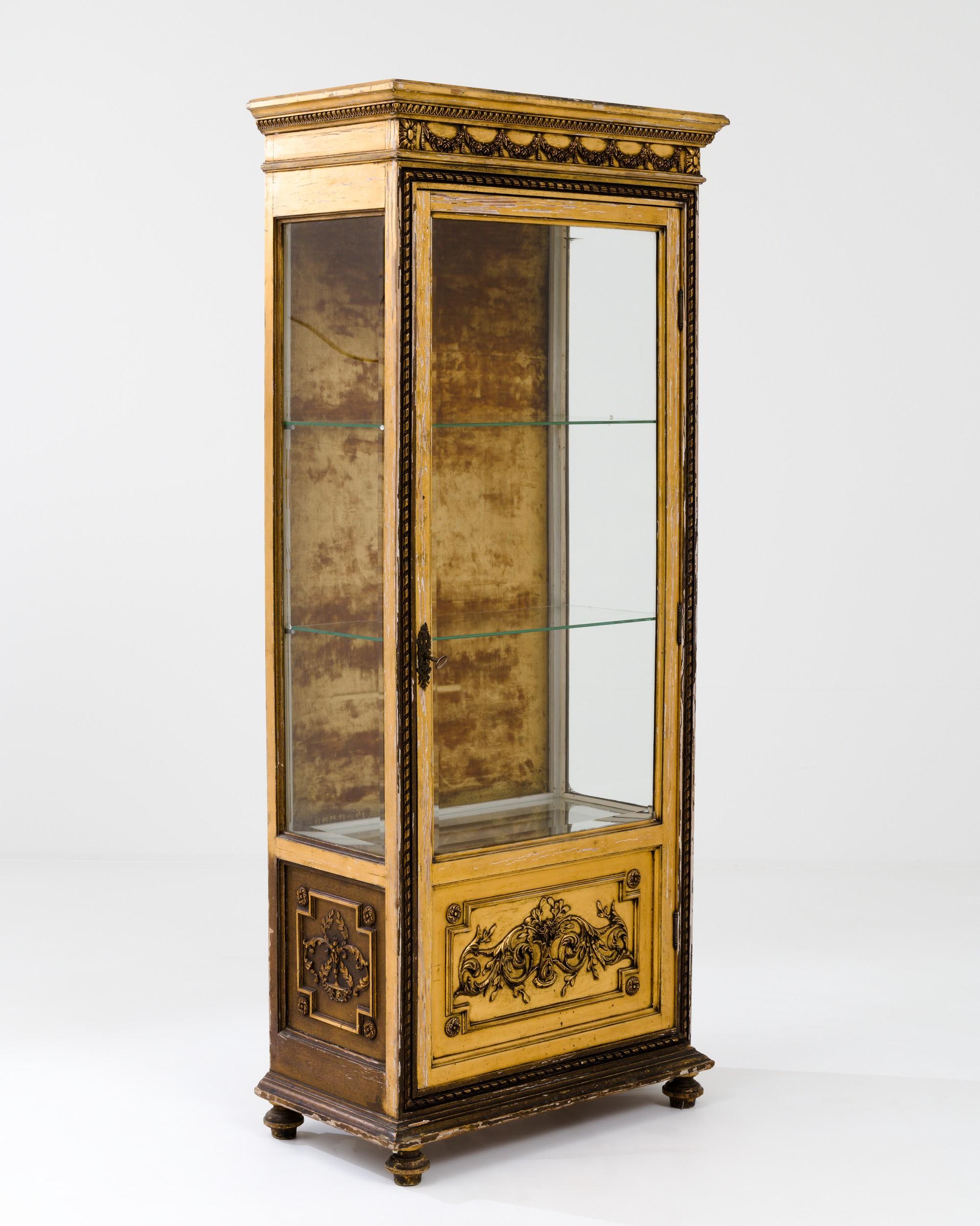 1900s Spanish Wooden Vitrine For Sale 2