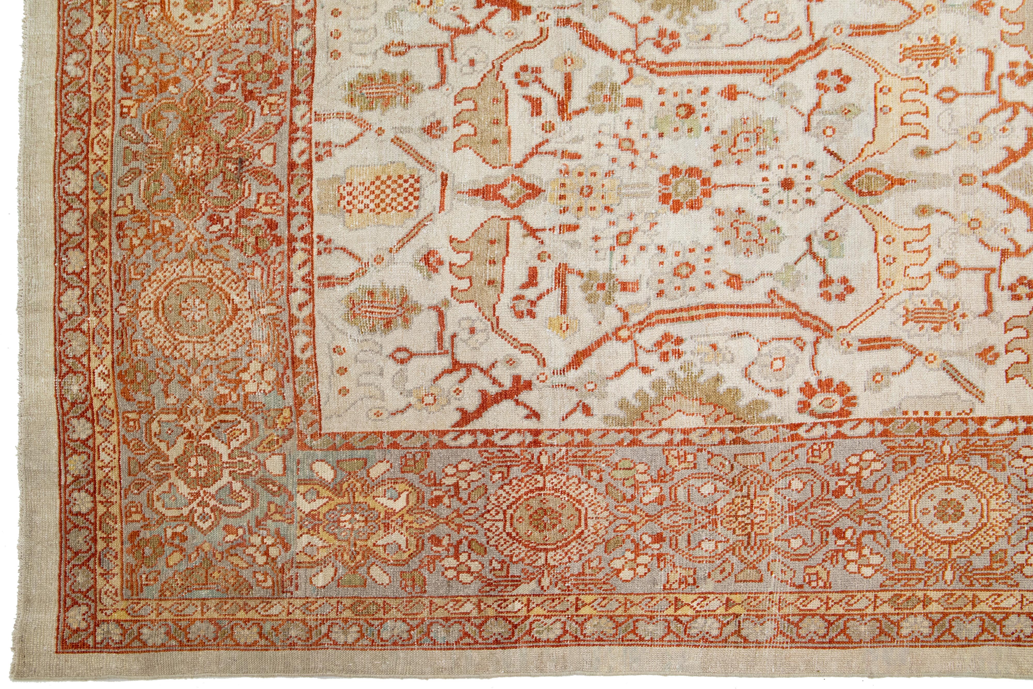 1900s Sultanabad Persian Gallery Wool Rug In Beige and Orange With Floral Motif In Excellent Condition For Sale In Norwalk, CT