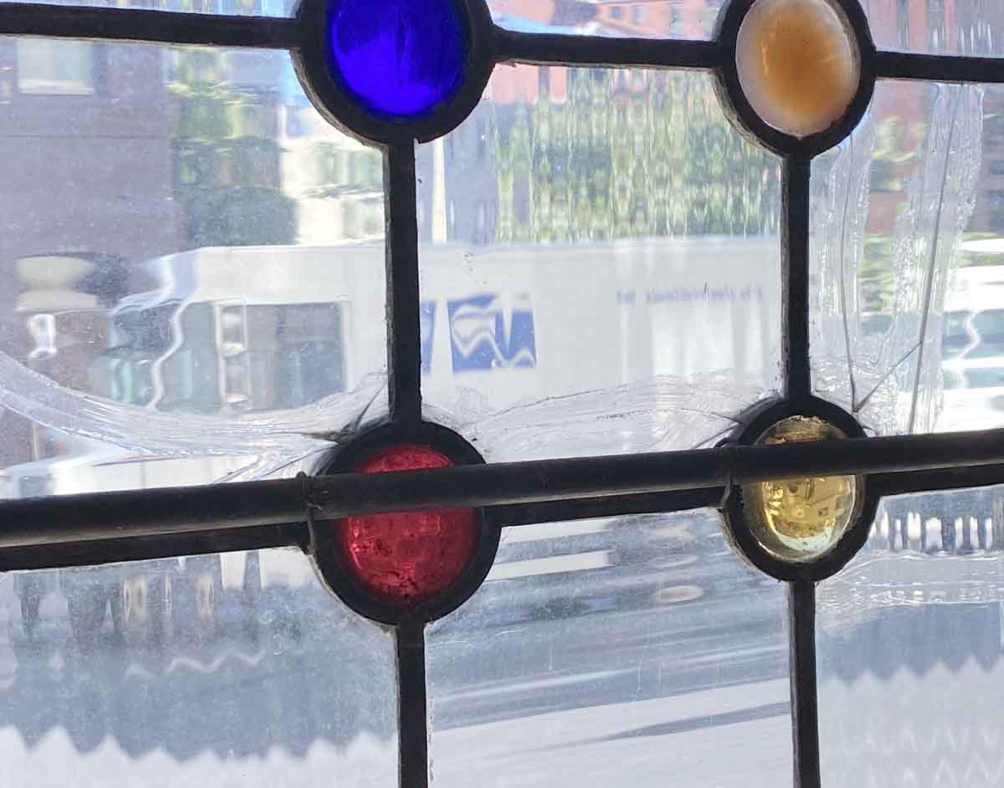 1900s Tall Victorian Stained Glass Window 61 Round Jewels (Buntglas) im Angebot