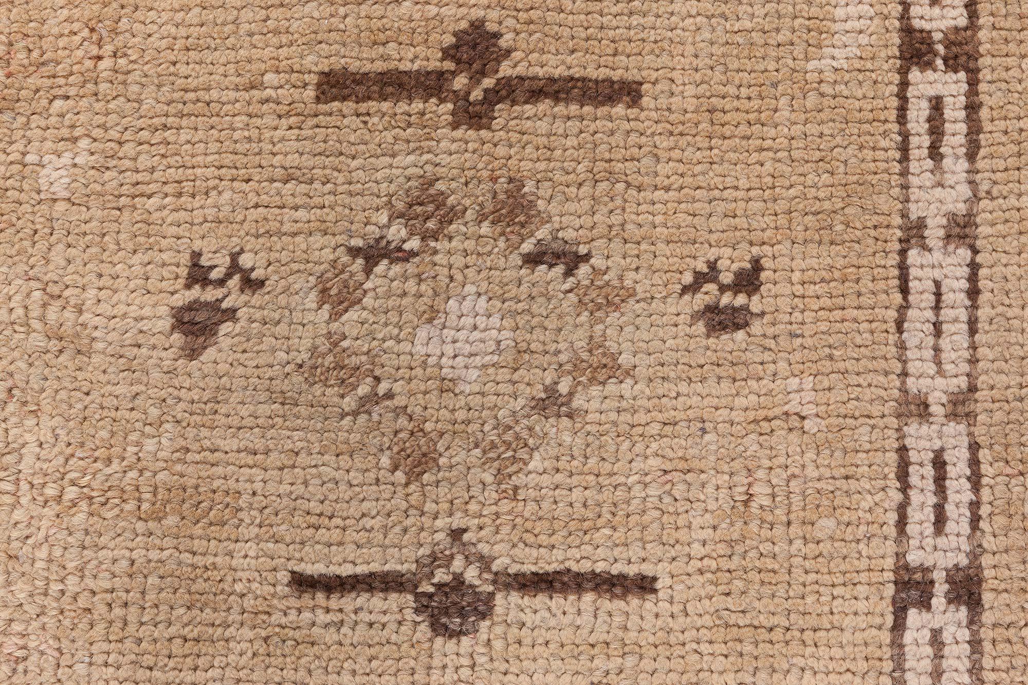 1900's Turkish Oushak Rug For Sale 5