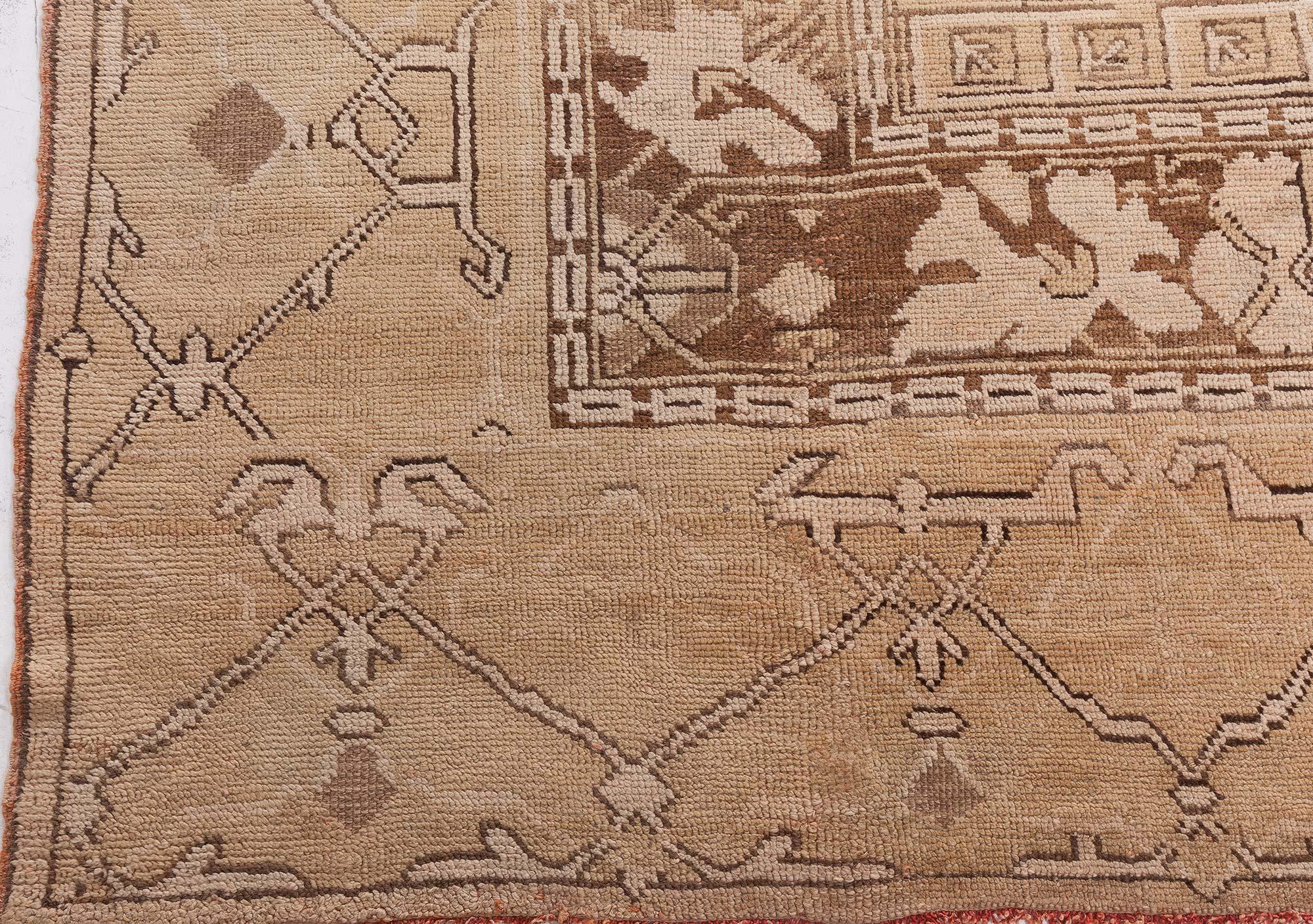 1900's Turkish Oushak Rug
Size: 13'7