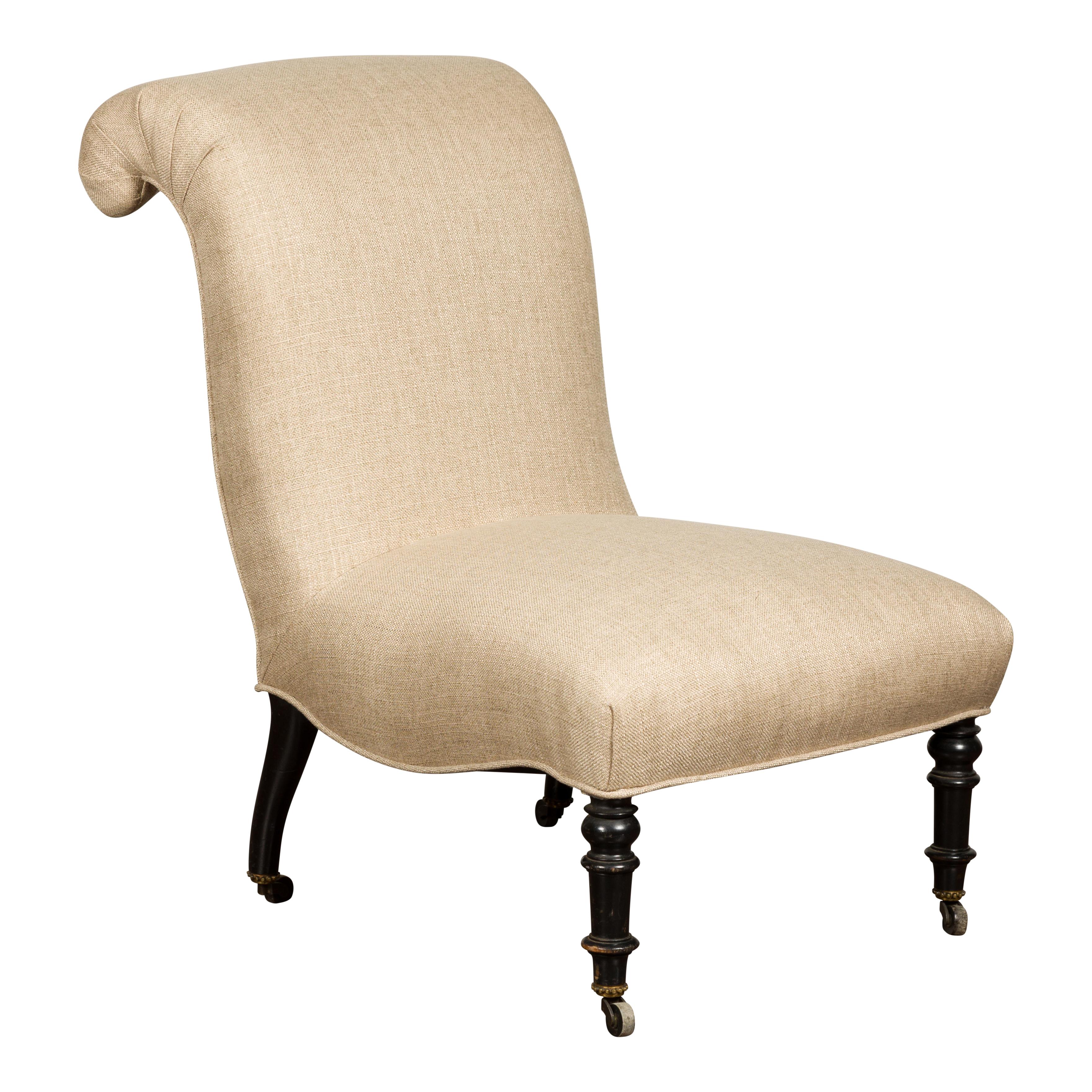 1900s Turn of the Century French Slipper Chair with Out-Scrolling Back For Sale 8