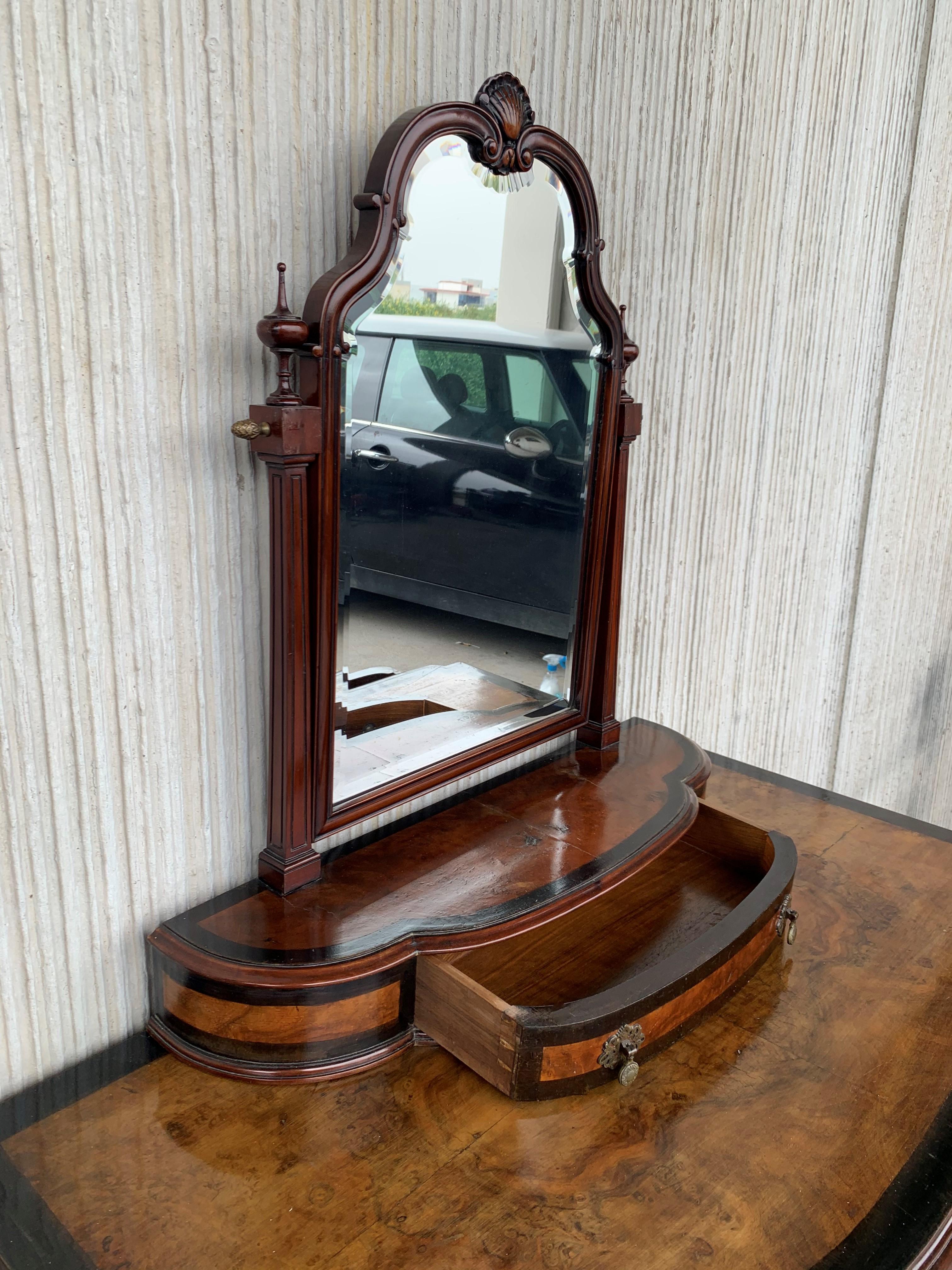 early 1900 dresser with mirror