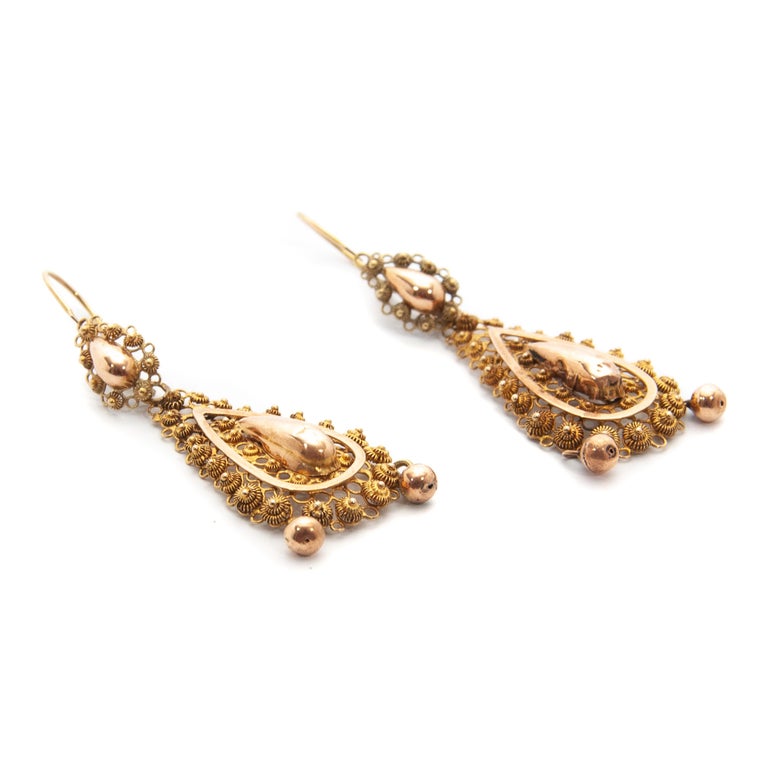 Women's 14 Karat Yellow Gold Cannetille Dangle Earrings For Sale