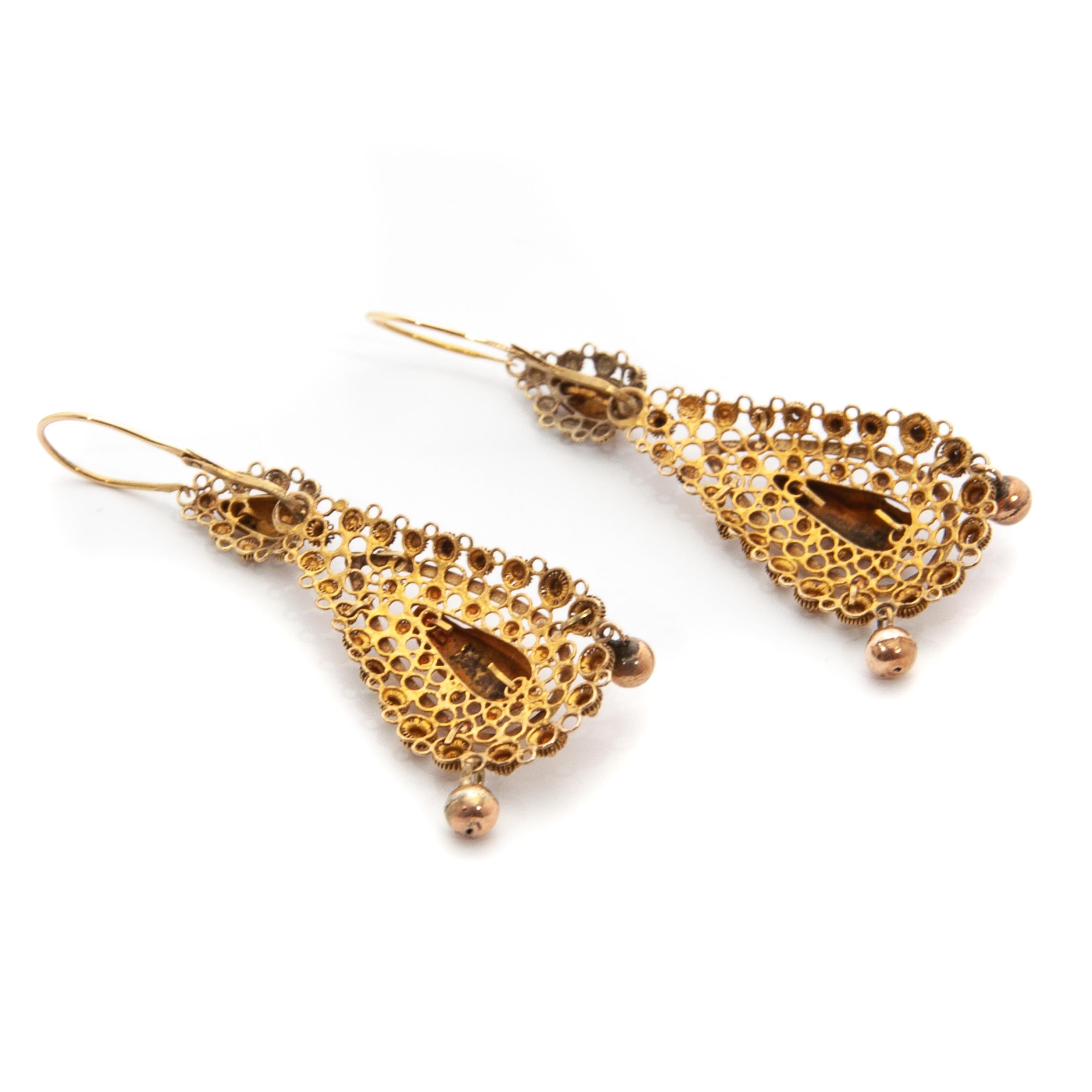 Antique 14 Karat Yellow Gold Openwork Dangle Earrings For Sale 1
