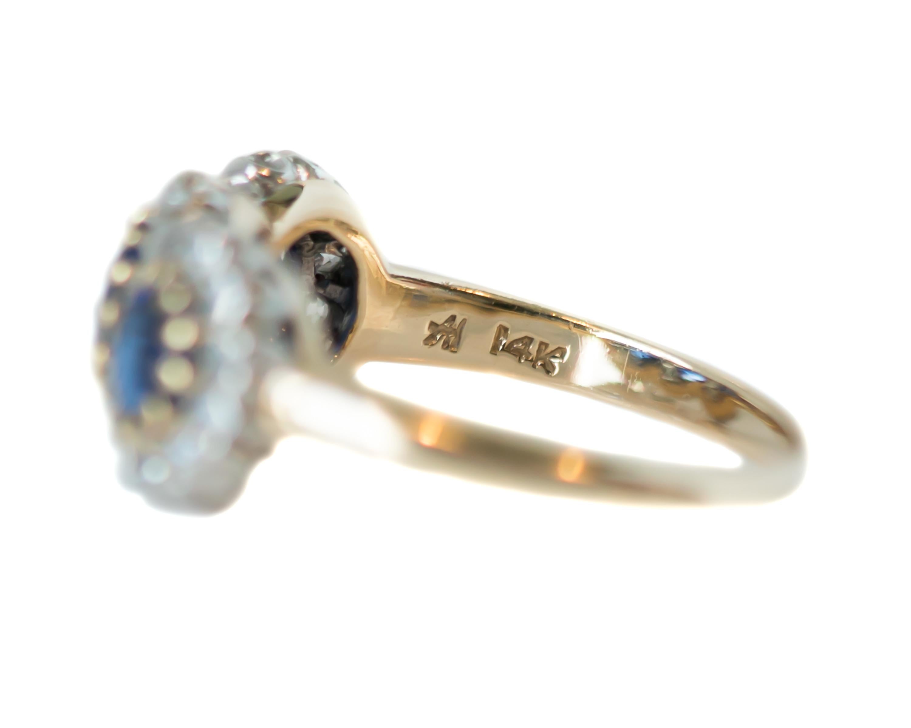 1900s Victorian Three-Stone Sapphire, Diamond 14 Karat Gold and Platinum Ring 3