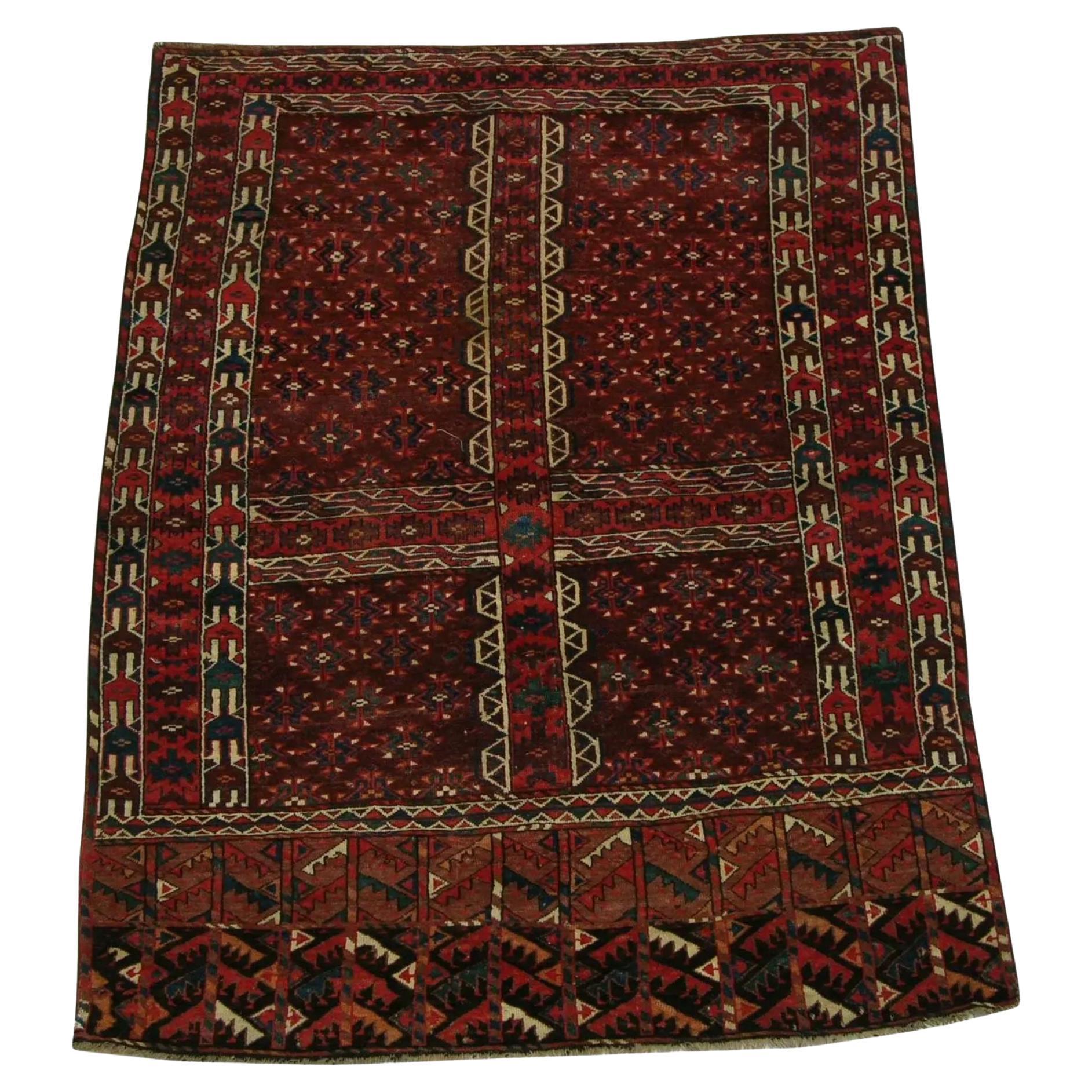 1900s Vintage Turkmen Tribal Prayer Rug 5'3'' X 3'11'' For Sale