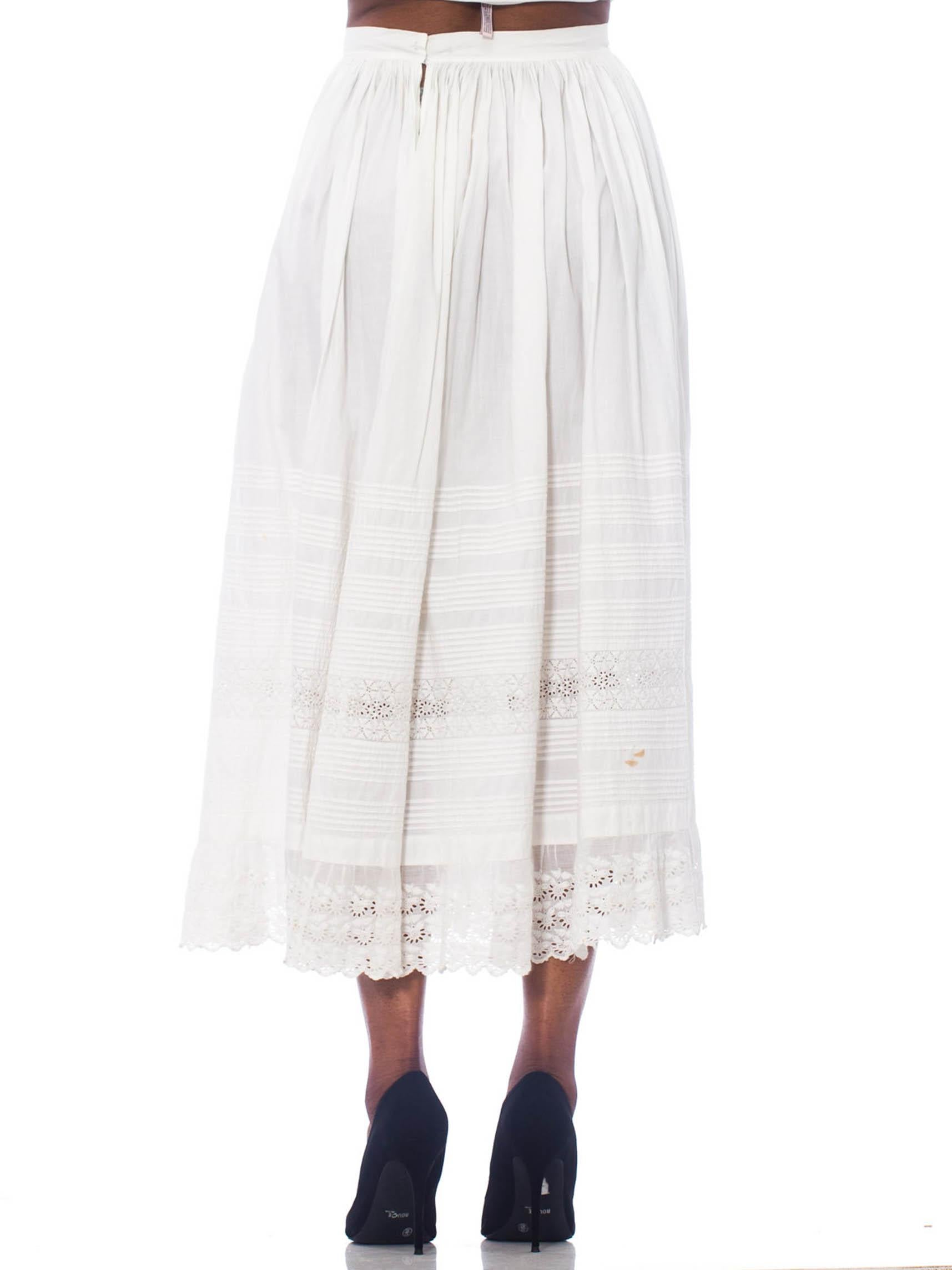 Victorian White Organic Cotton Eyelet Lace Straight Cut & Pin-Tucked Skirt im Angebot 6