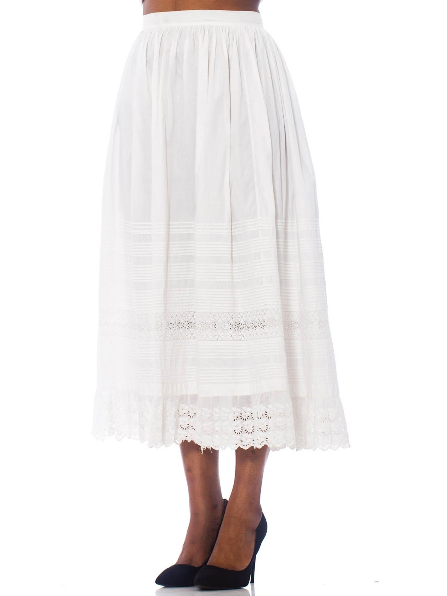 Victorian White Organic Cotton Eyelet Lace Straight Cut & Pin-Tucked Skirt im Angebot 1
