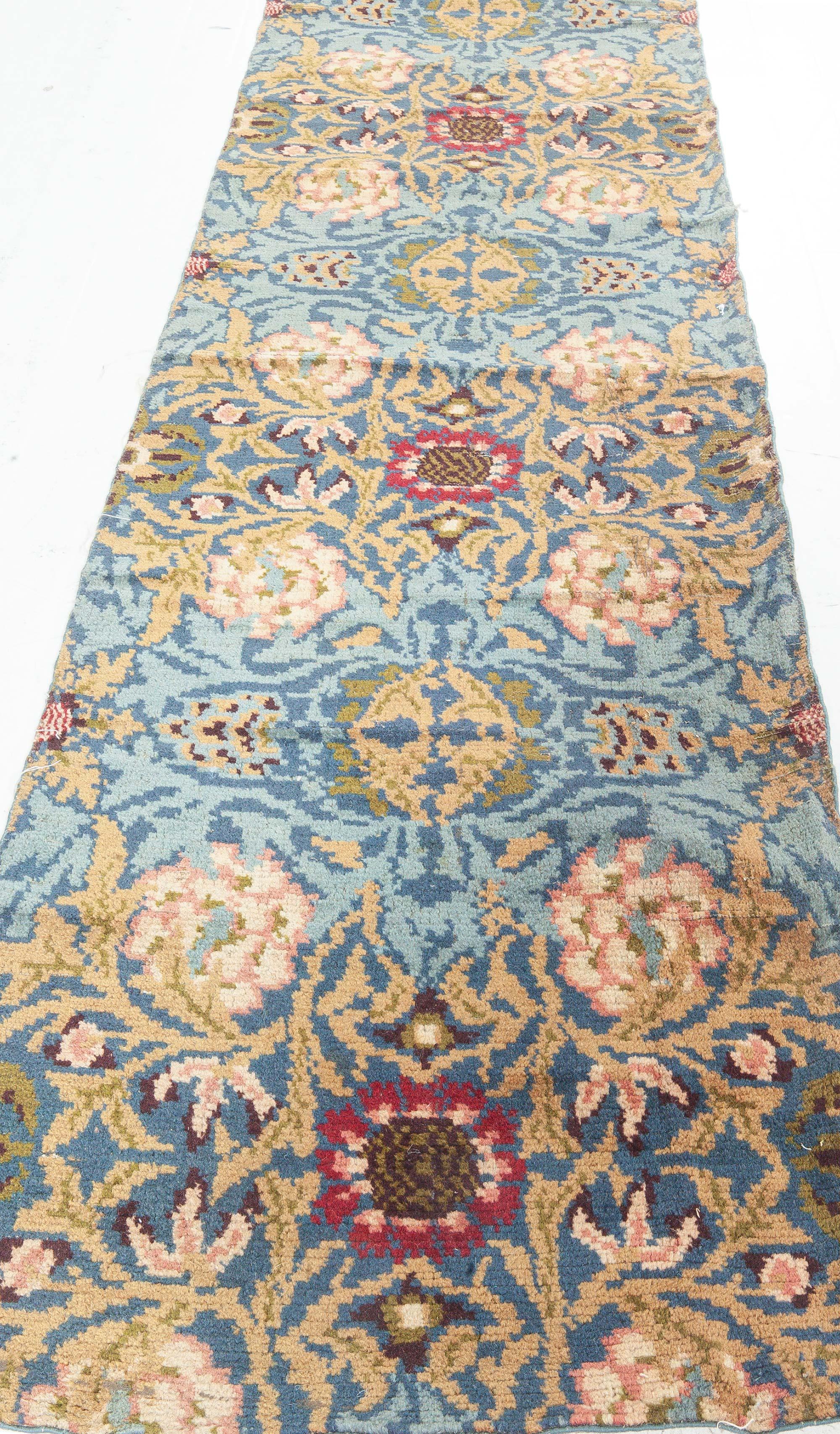 1900s William Morris Botanic Fragment Runner In Good Condition For Sale In New York, NY