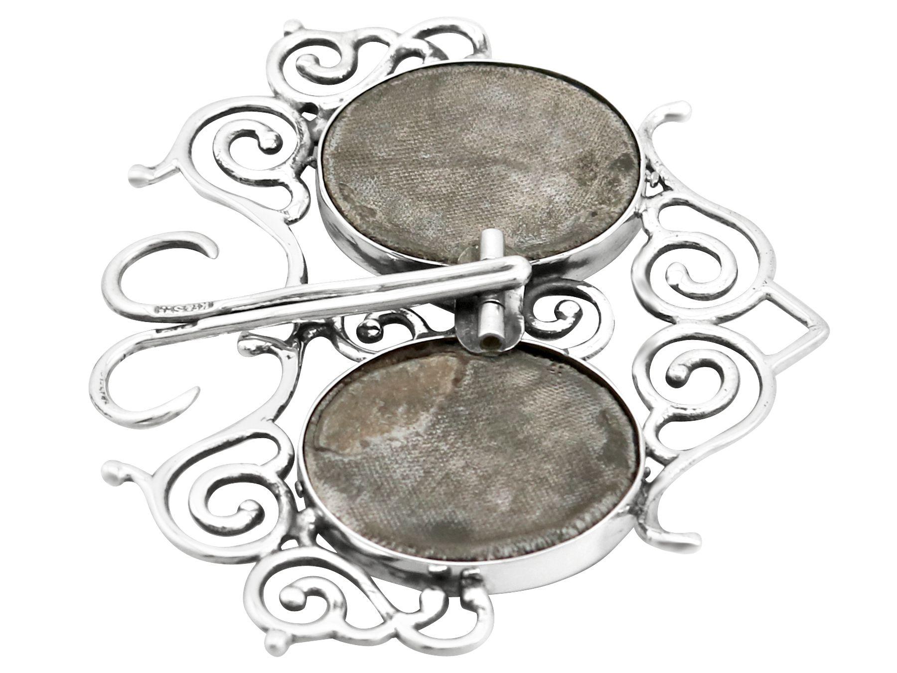 Early 20th Century 1901 Antique Edwardian Sterling Silver Double Commemorative Frame For Sale