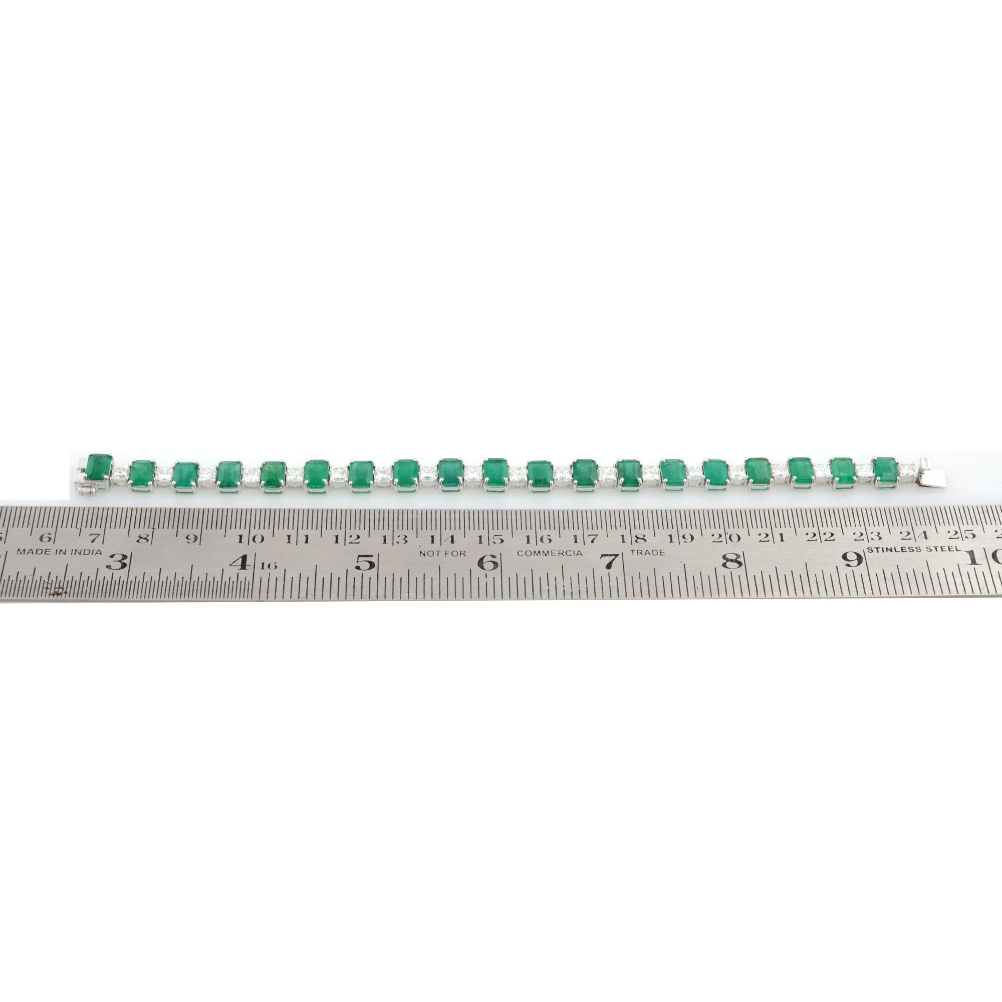 19.01 Carat Emerald Gemstone Bracelet 6.08 Carat Square Diamond 18k White Gold For Sale 4