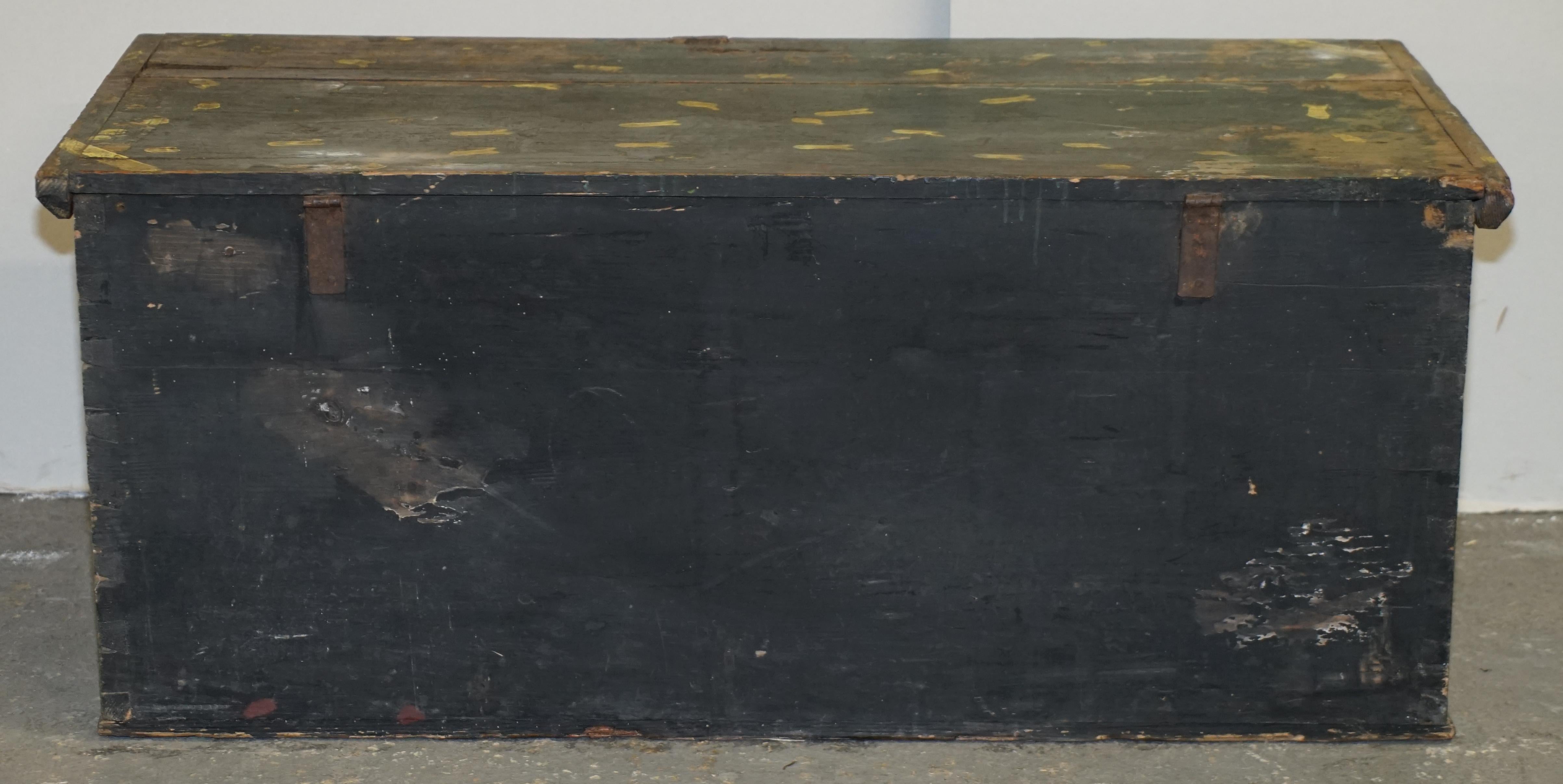 1901 Dated Love Heart Antique Original Paint Romanian Blanket Chest Coffer Trunk For Sale 3