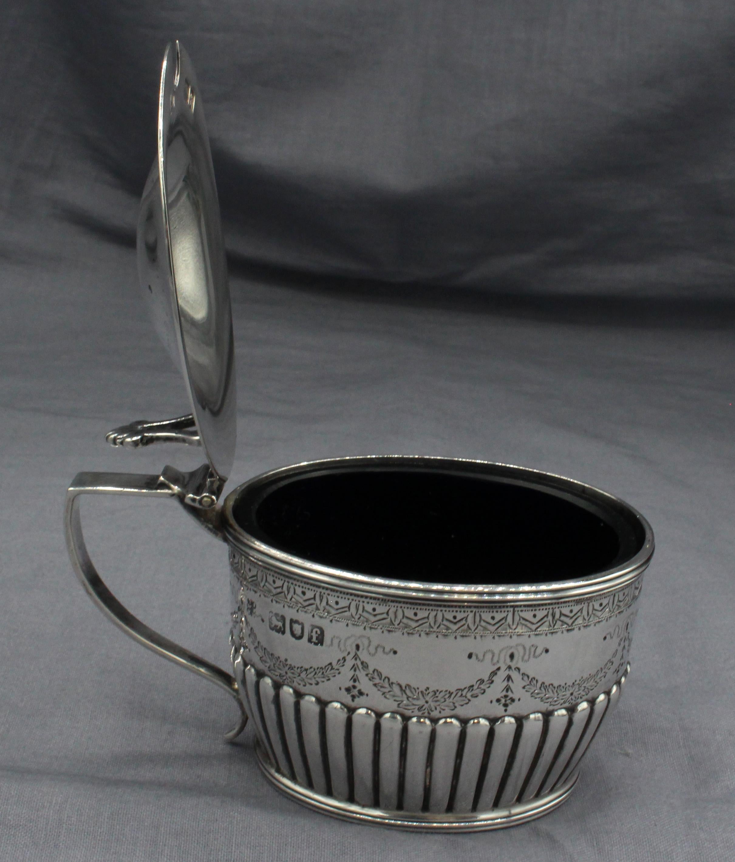 Early 20th Century 1901 English Sterling Silver Mustard Pot