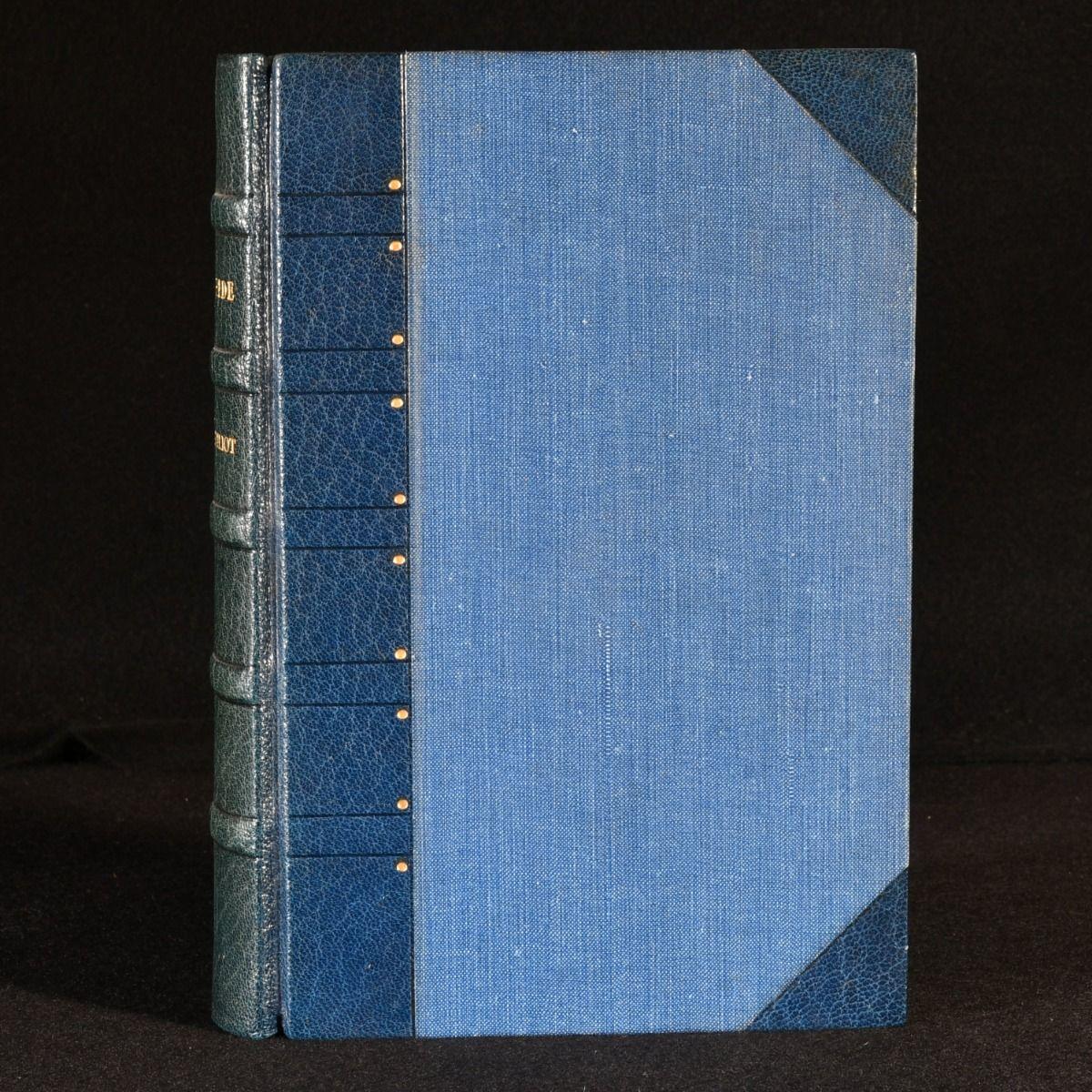 A smart library set of the popular works of George Eliot, one of the most important authors of the Victorian age. Illustrated throughout.

Complete in ten volumes.

The Library Edition by William Blackwood.

A collection of the best known novels by