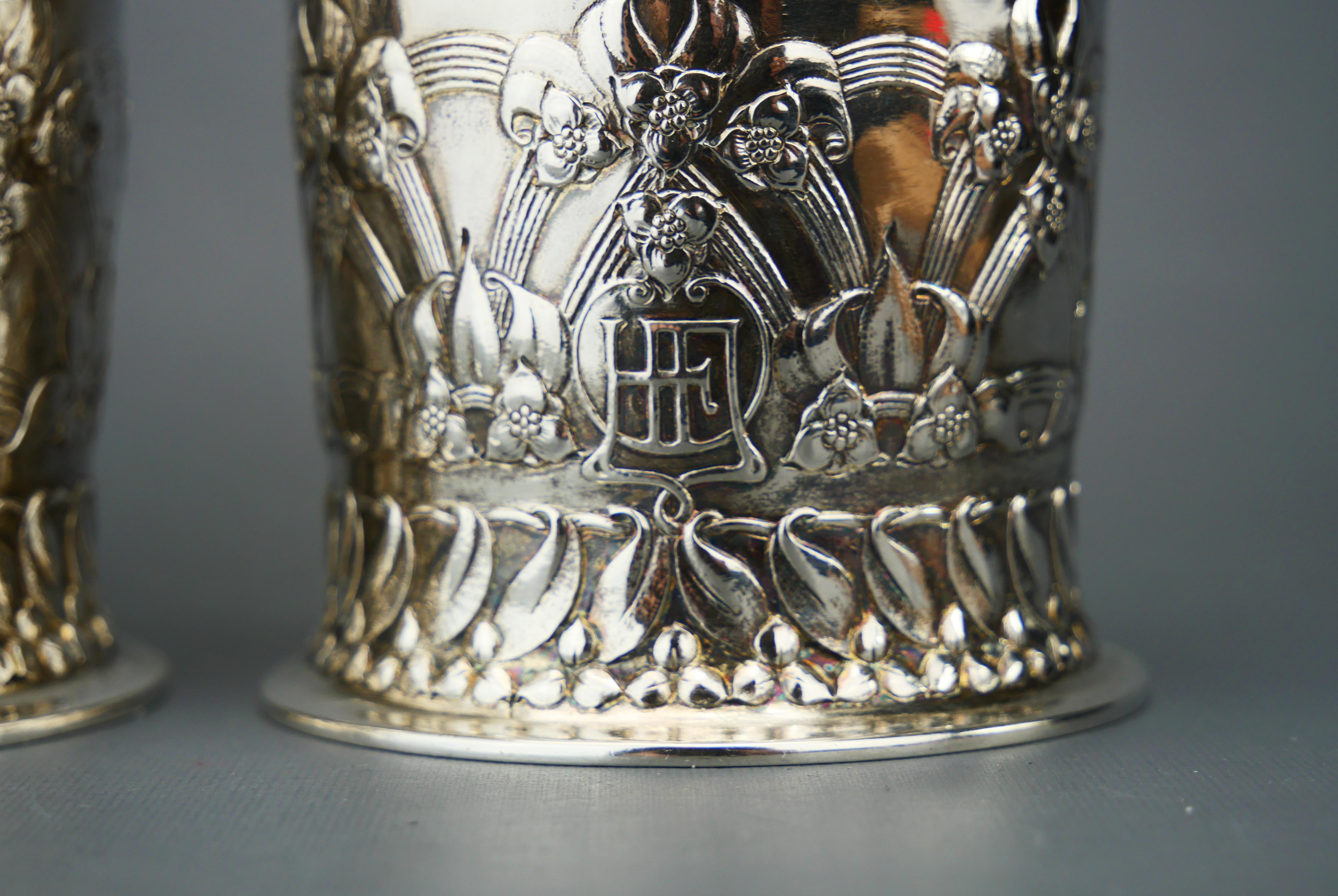 1901 Due portabicchieri Art Nouveau in vetro massiccio 830 Silver / 320 gr in vendita 1