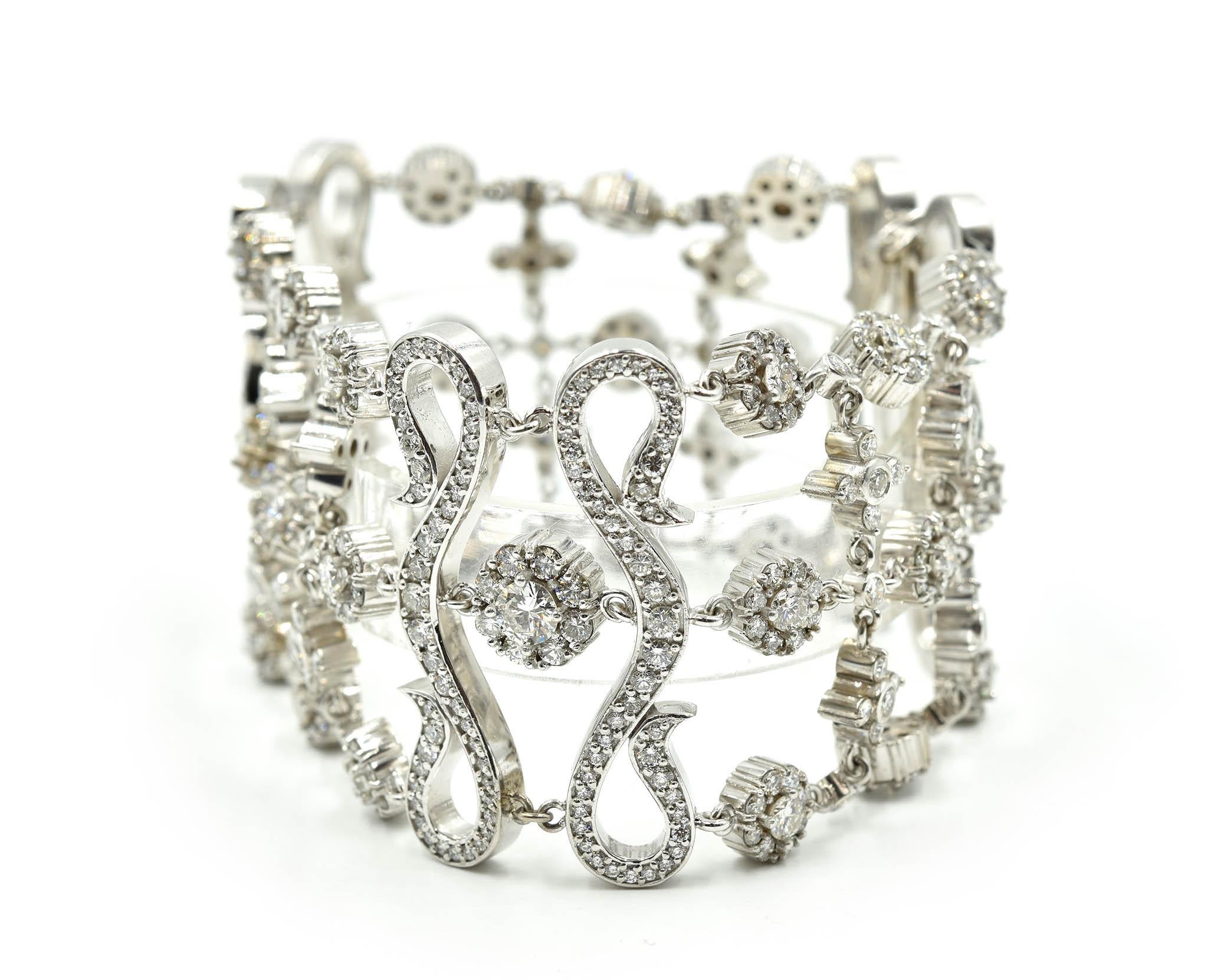Modern 19.02 Carat Diamond 14 Karat White Gold Flexible Elegant Bracelet