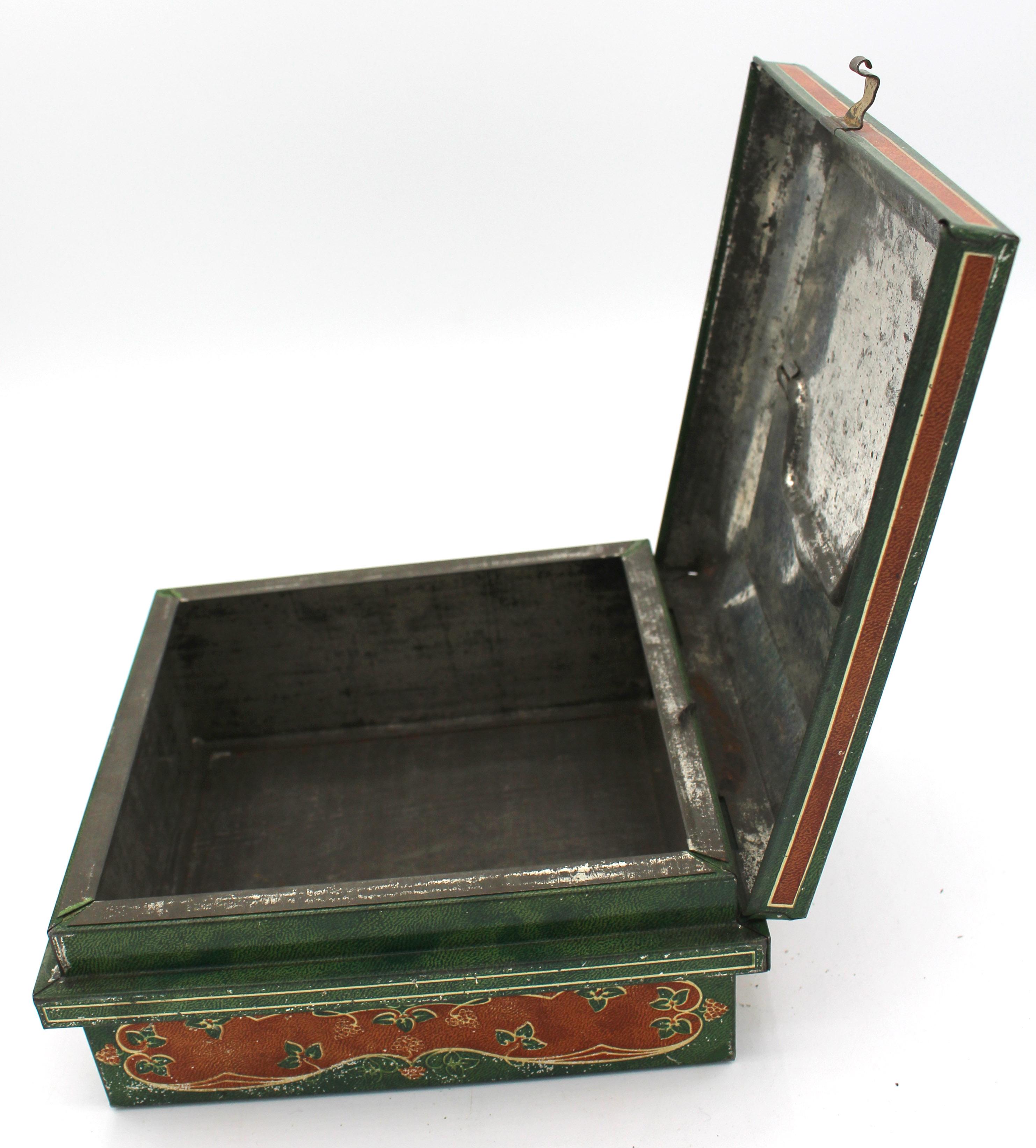 1903 Huntley & Palmers Jewelry Casket Form Biscuit Tin Box For Sale 1