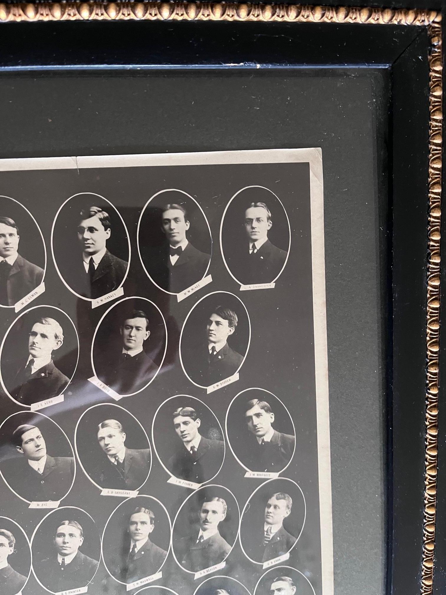 Début du 20ème siècle Photographie de classe de médecins diplômés de l'université Western, Pennsylvanie, 1903 en vente
