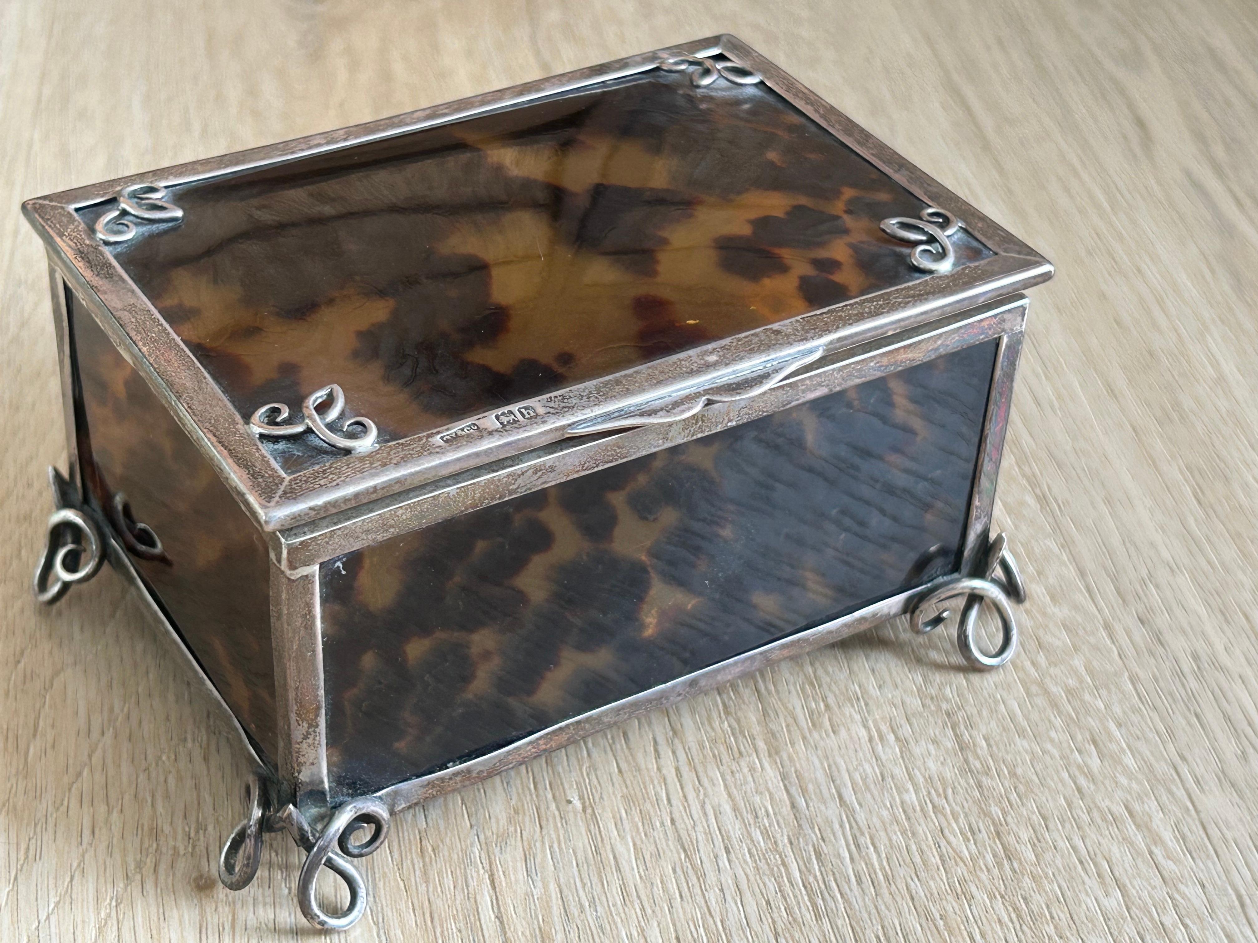 Edwardian 1903 Tortoiseshell Jewellery Box with Silver Edges For Sale