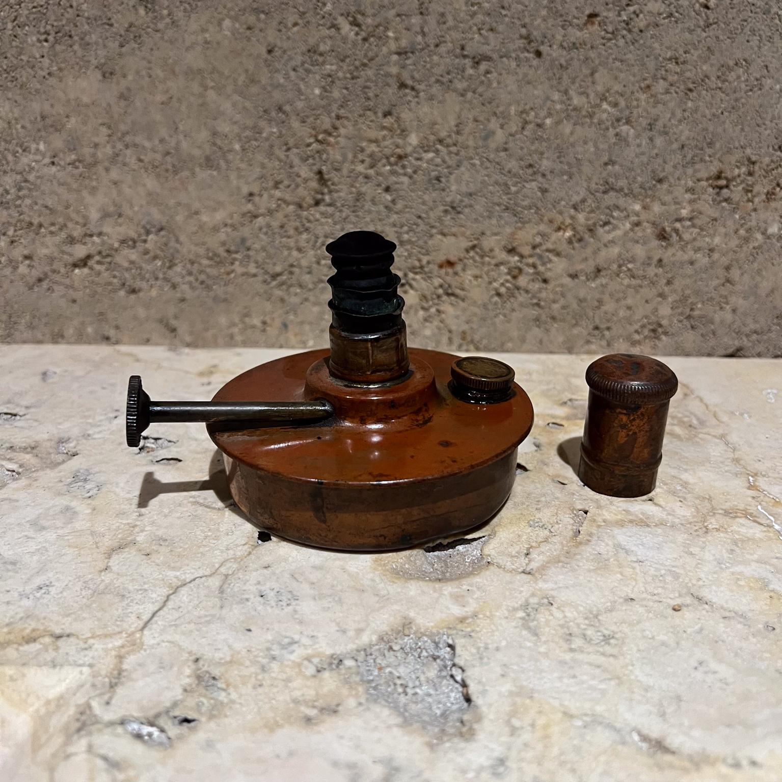Lampe à huile ancienne Manning Bowman, 1904, cuivre patiné et laiton Bon état - En vente à Chula Vista, CA