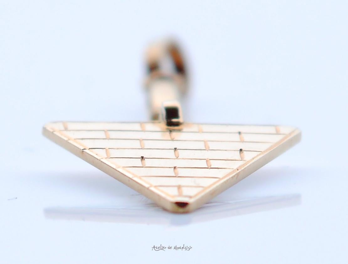 1904 Antique Trowel Pendant Freemason Masonic Blue Enamel solid 18K Gold / 3 gr For Sale 2