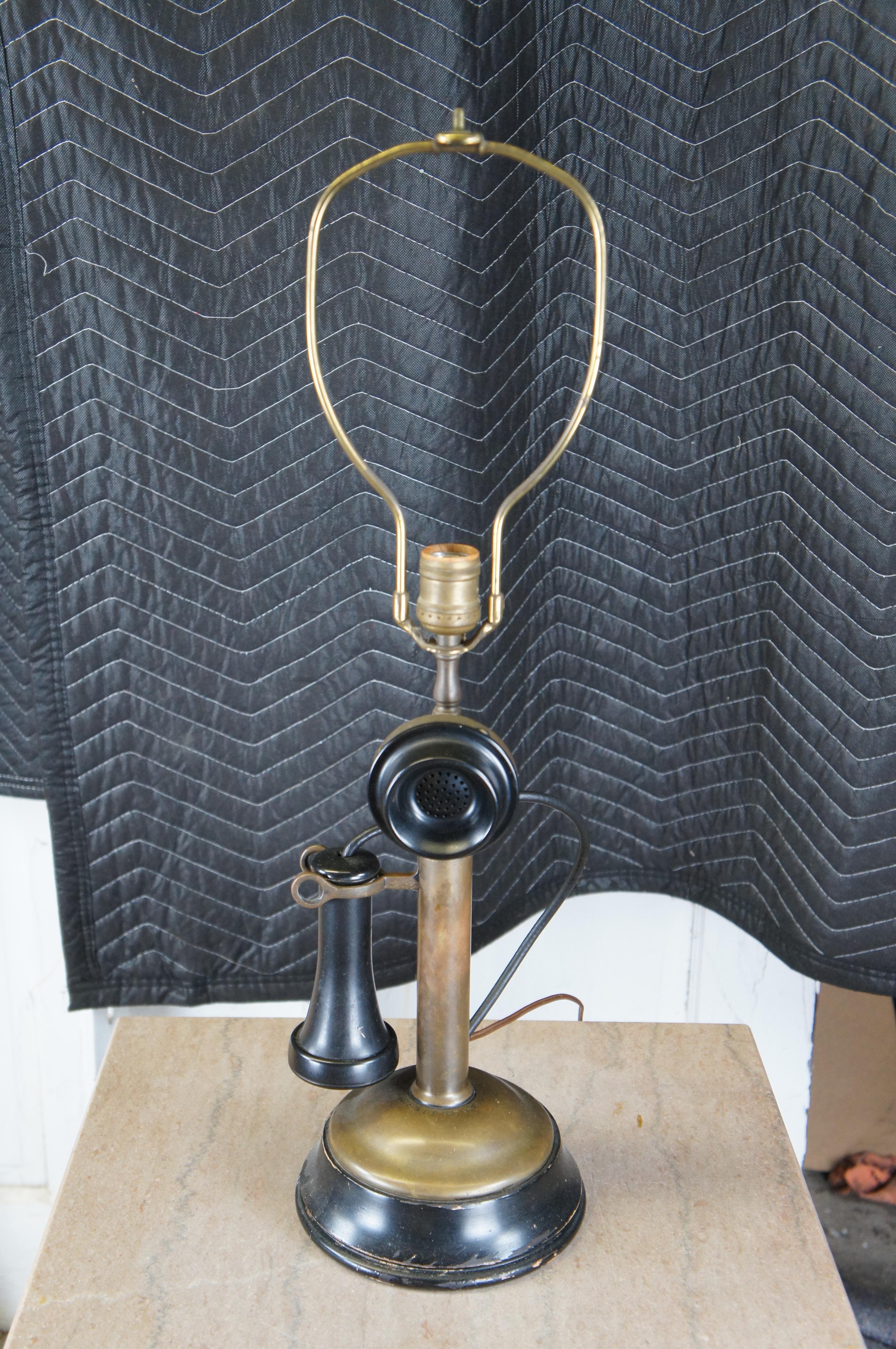 1904 Antiguo candelabro de latón Western Electric transformado en lámpara de teléfono en venta 1
