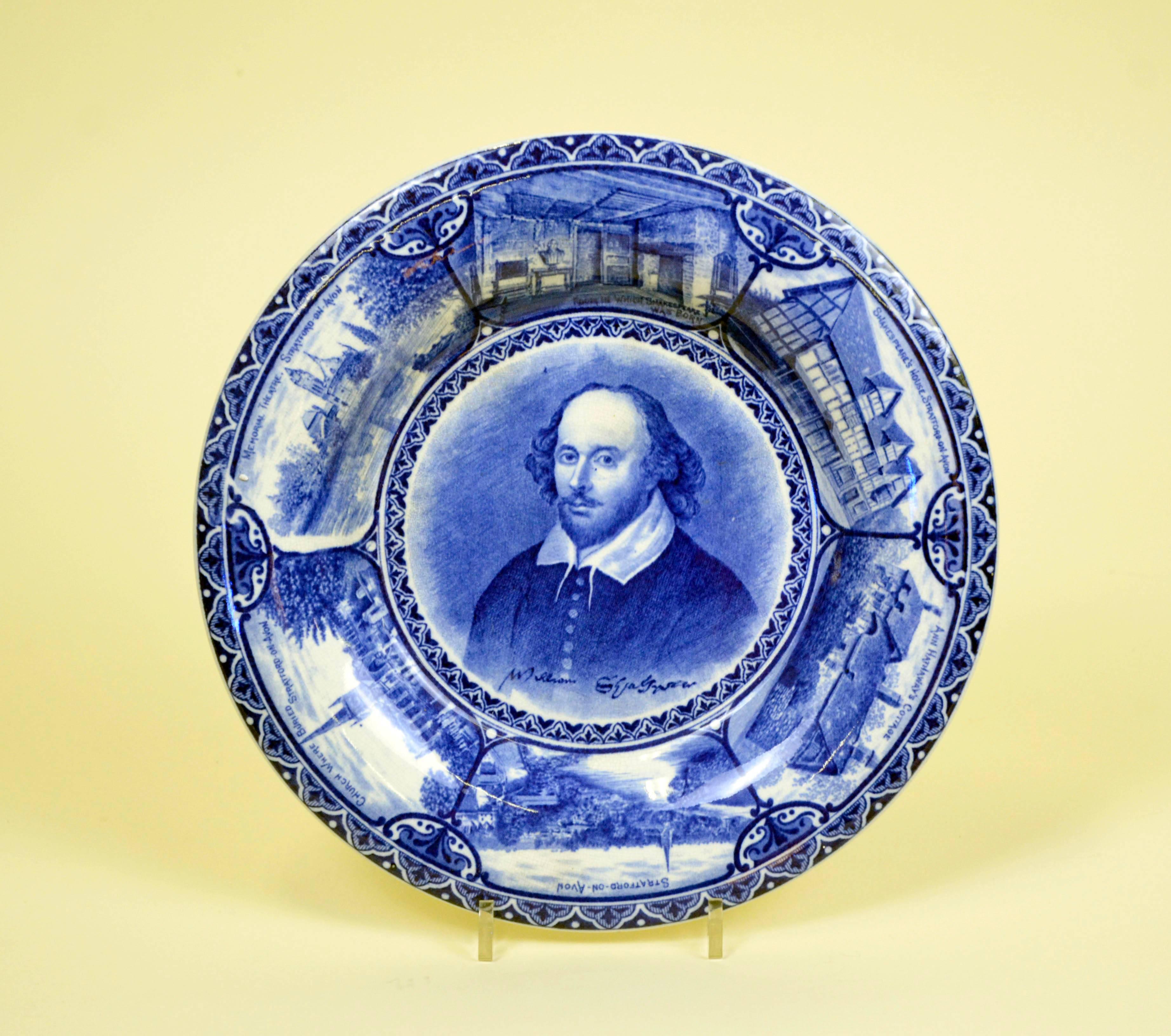 Early 20th Century 1904 Blue and White Transferware Samuel Hancock W. Shakespeare Souvenir Plate For Sale