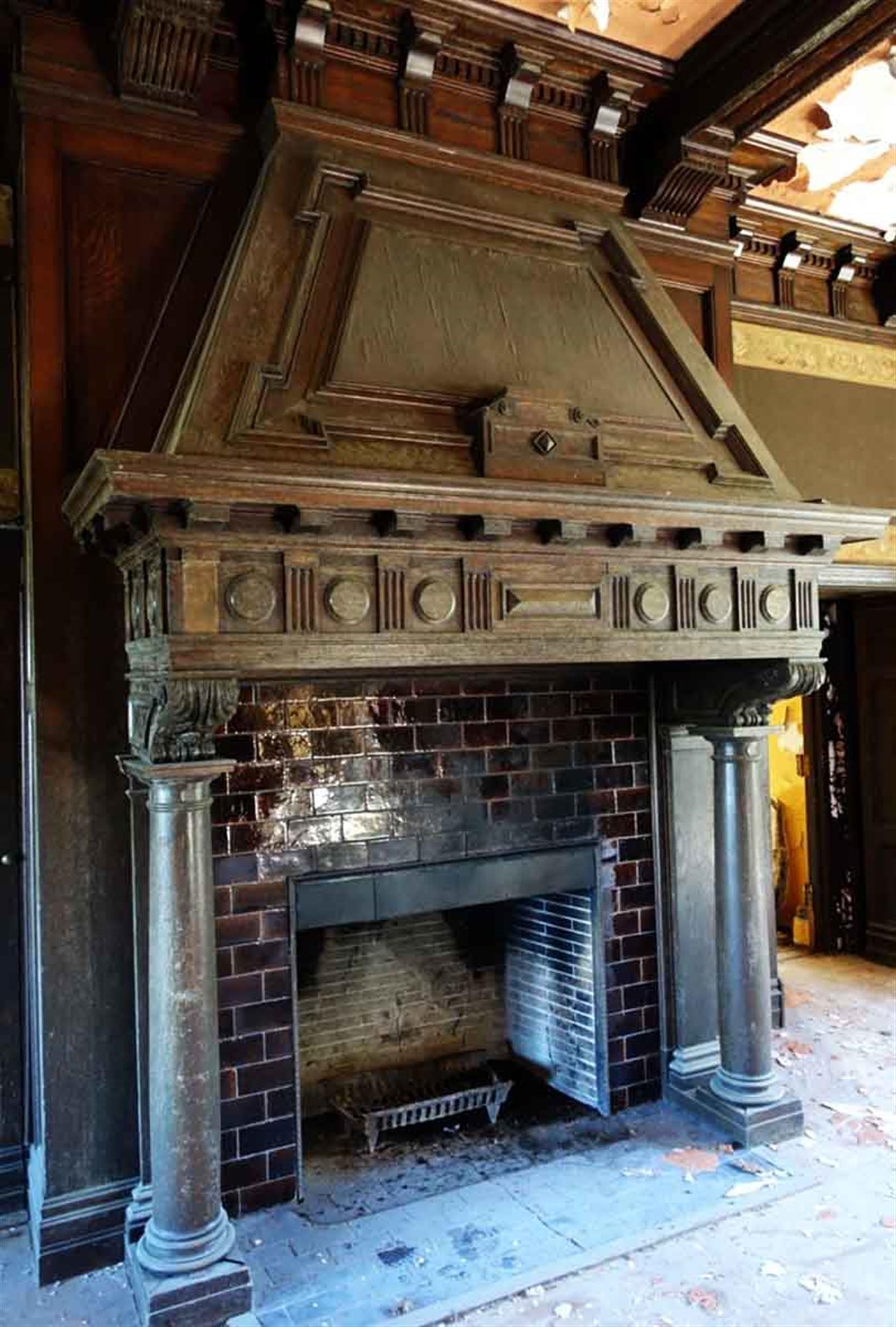 1904 hand carved dark wood tone mantel from the Rose Hill Tudor Mansion of American impresario Billy Rose. All of the woodwork from the mansion is hand carved. Some is dated and signed by the artisans. Please request complete measurements. This can