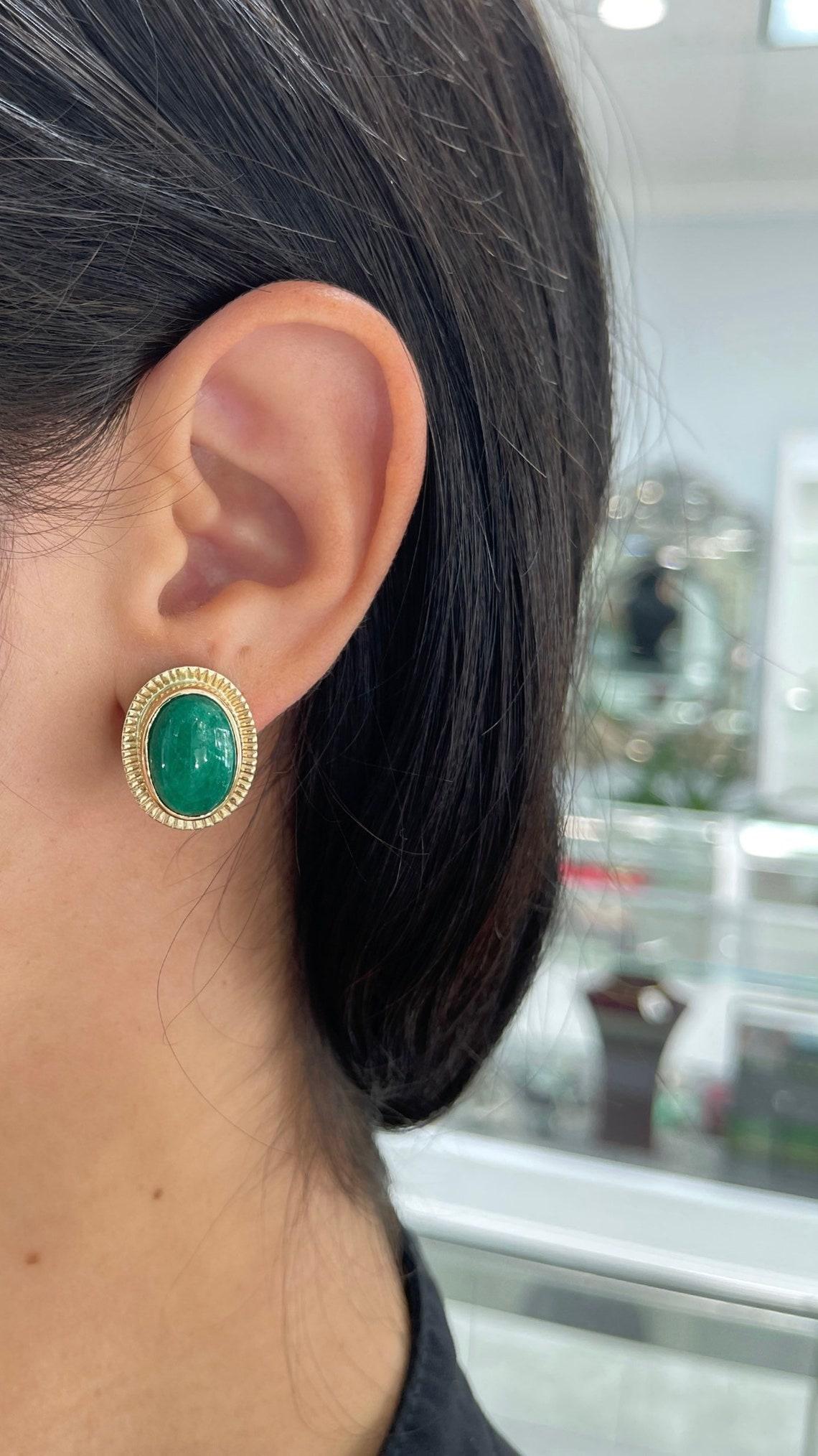 19.04tcw Colombian Emerald Dark Green Cabochon Vintage Handmade Earrings 14K In New Condition For Sale In Jupiter, FL
