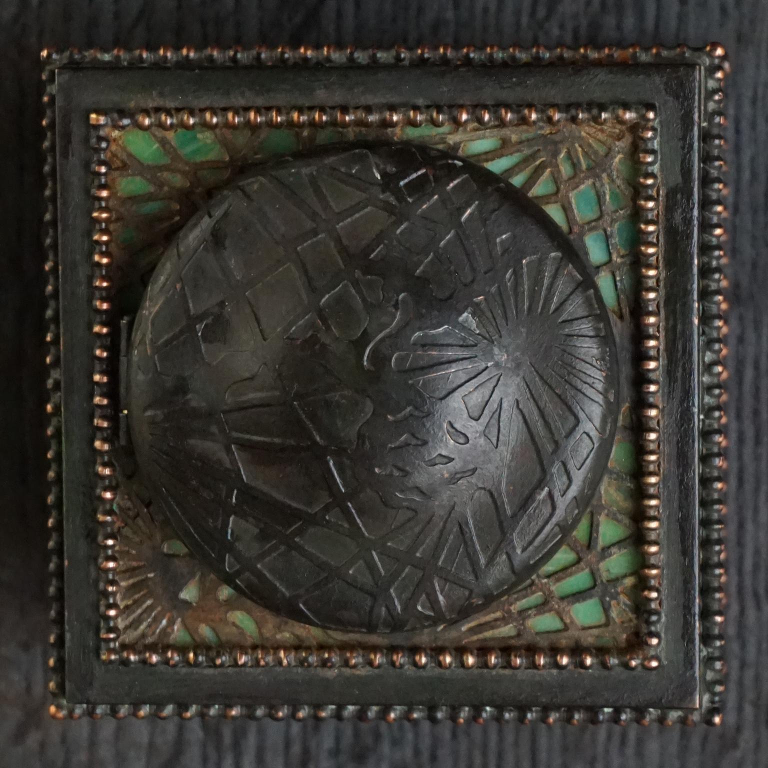 1905-1920 Green Slag Glass and Bronze Desk Set by Tiffany Studios New York 2