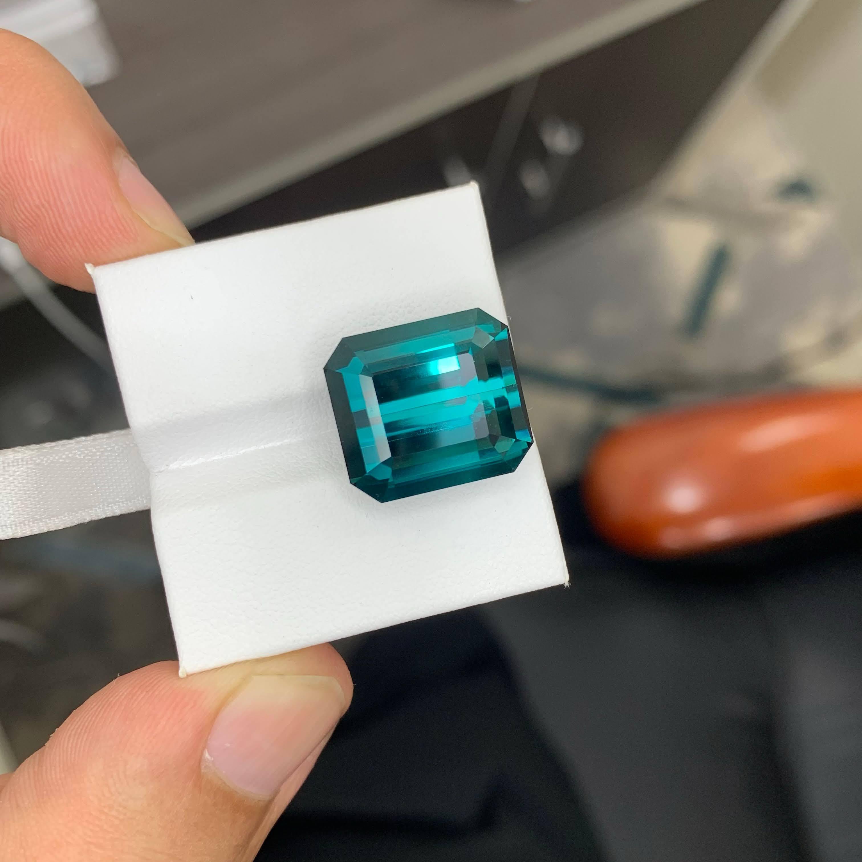 19.05 Carat Natural Loose Blue Color Tourmaline Emerald Cut Afghan Gemstone (pierre précieuse afghane) en vente 5