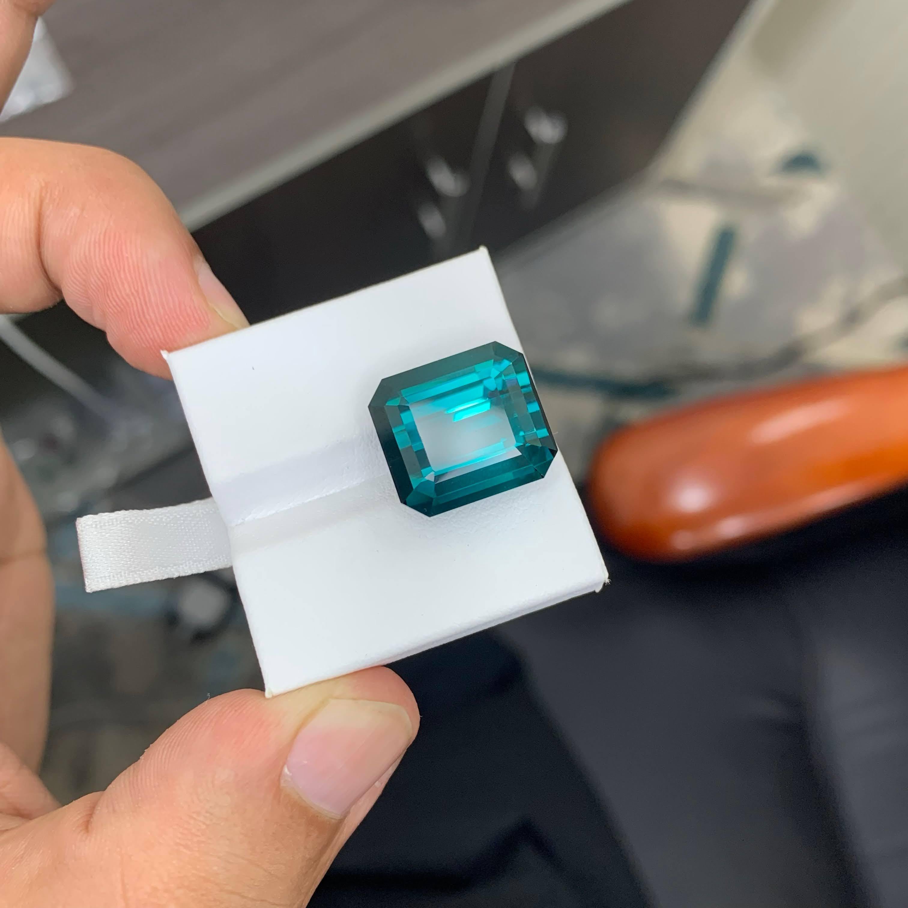 19.05 Carat Natural Loose Blue Color Tourmaline Emerald Cut Afghan Gemstone (pierre précieuse afghane) en vente 3