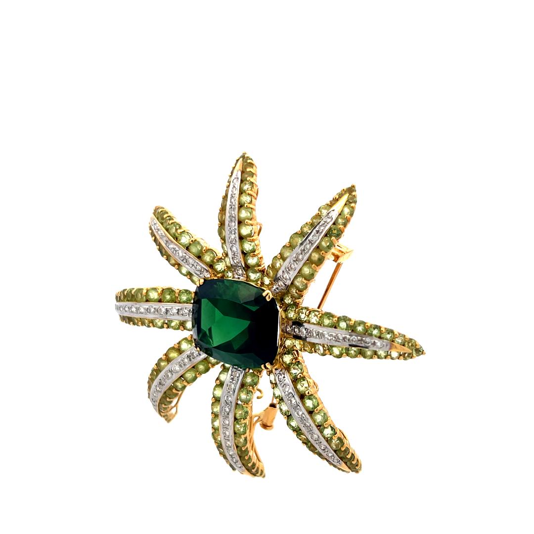 19,05 carati di tormalina 16,12 carati di peridoto 1,38 carati di diamante 18K YG Spilla a spillo in vendita 2