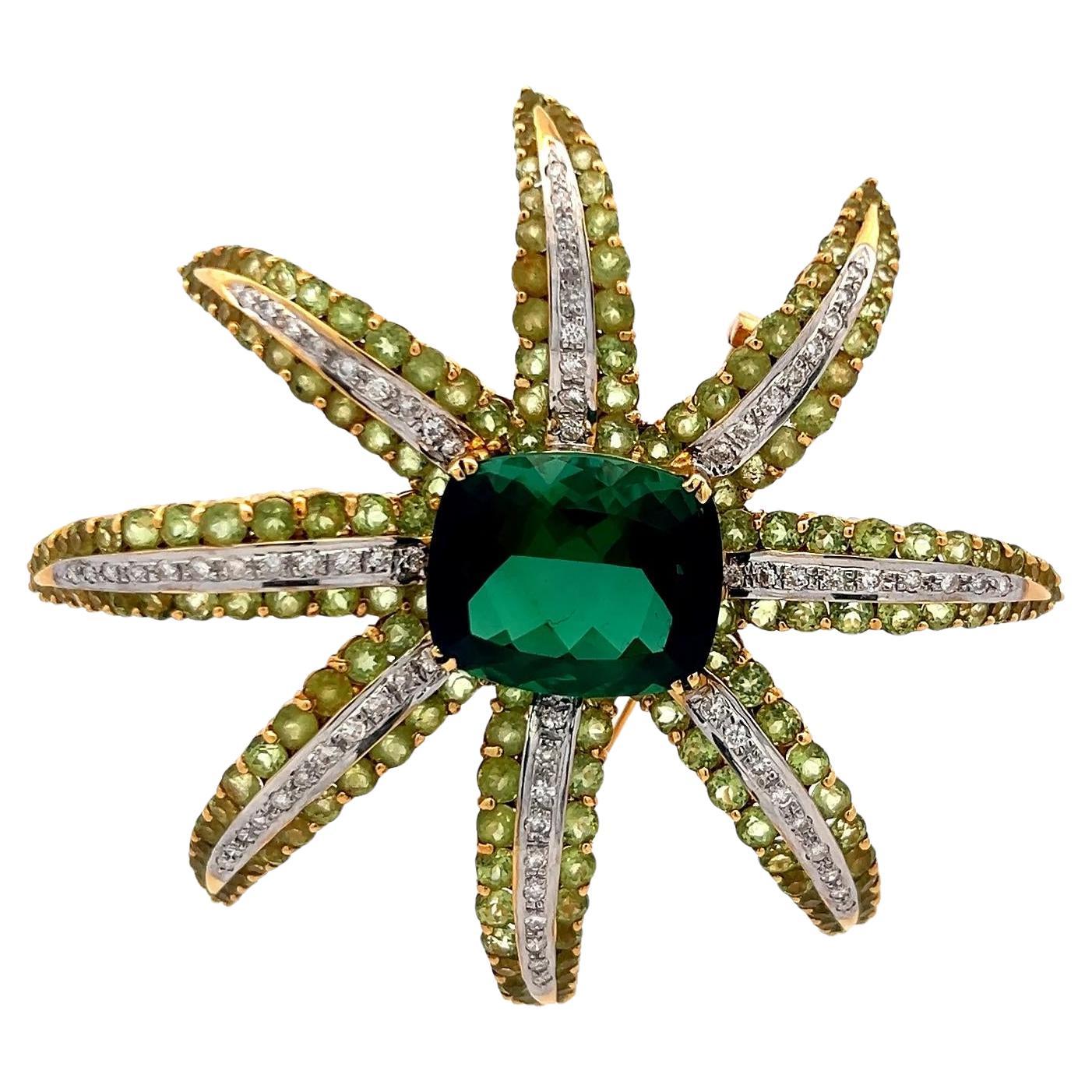 19,05 carati di tormalina 16,12 carati di peridoto 1,38 carati di diamante 18K YG Spilla a spillo in vendita
