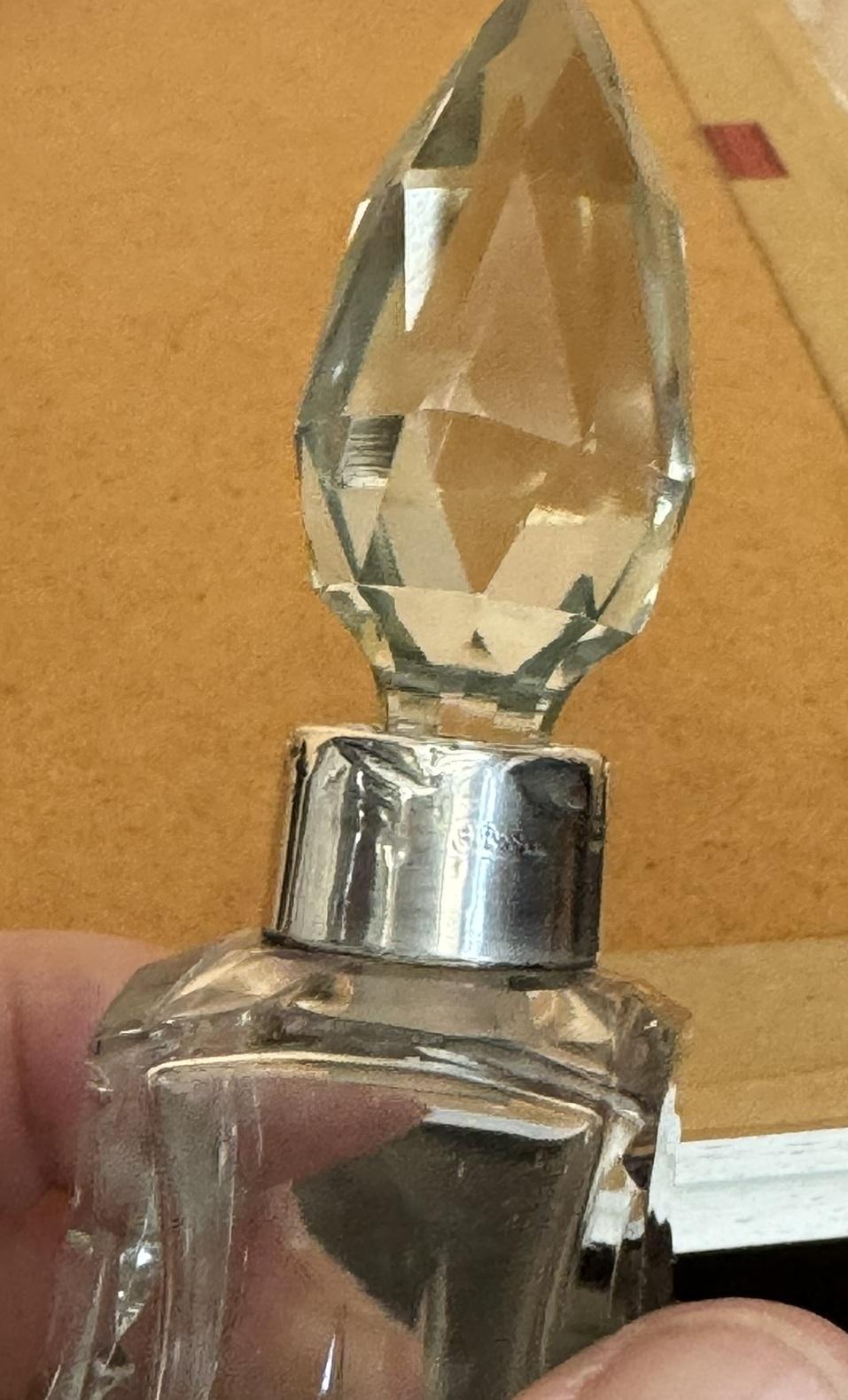 1905 HENRY PERKINS & SONS ANTIQUE STERLING SiLVER PERFUME BOTTLE CUT CRYSTAL For Sale 1