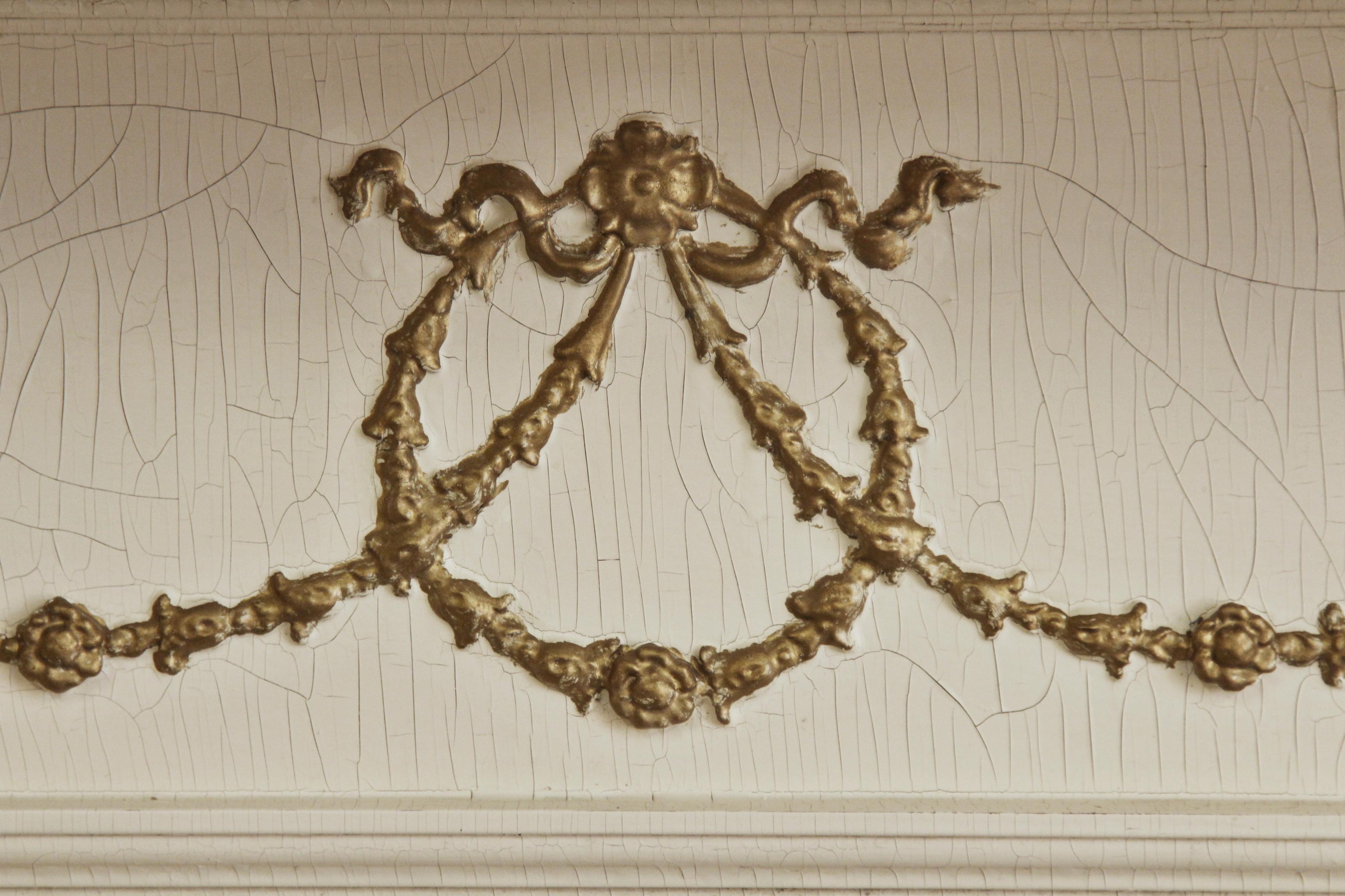 American 1905 White & Gold Wood Federal Style Mantel with Columns and Egg and Dart Design