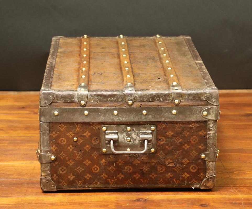 1905s Louis Vuitton Woven Cabin Monogram Trunk In Fair Condition In Haguenau, FR