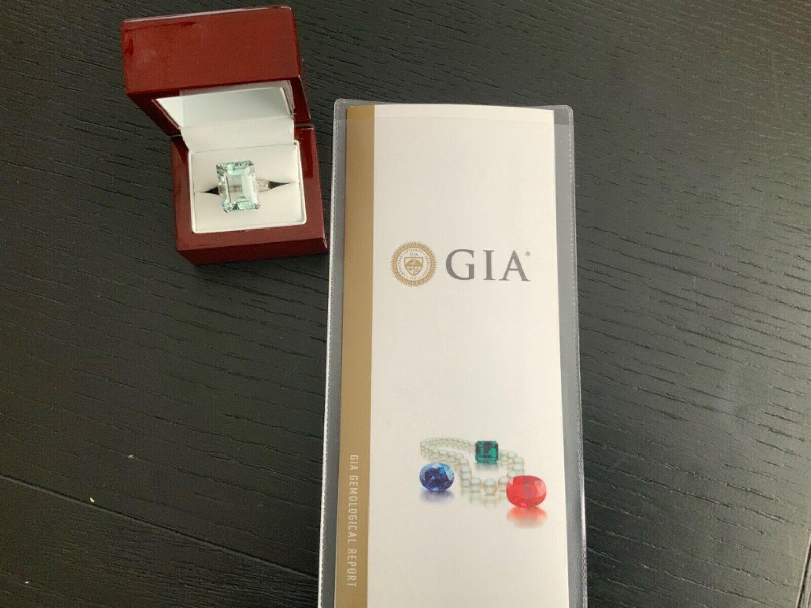 19.06 Carat Natural Aquamarine and Diamond Ring GIA Certified 19k White Gold For Sale 2