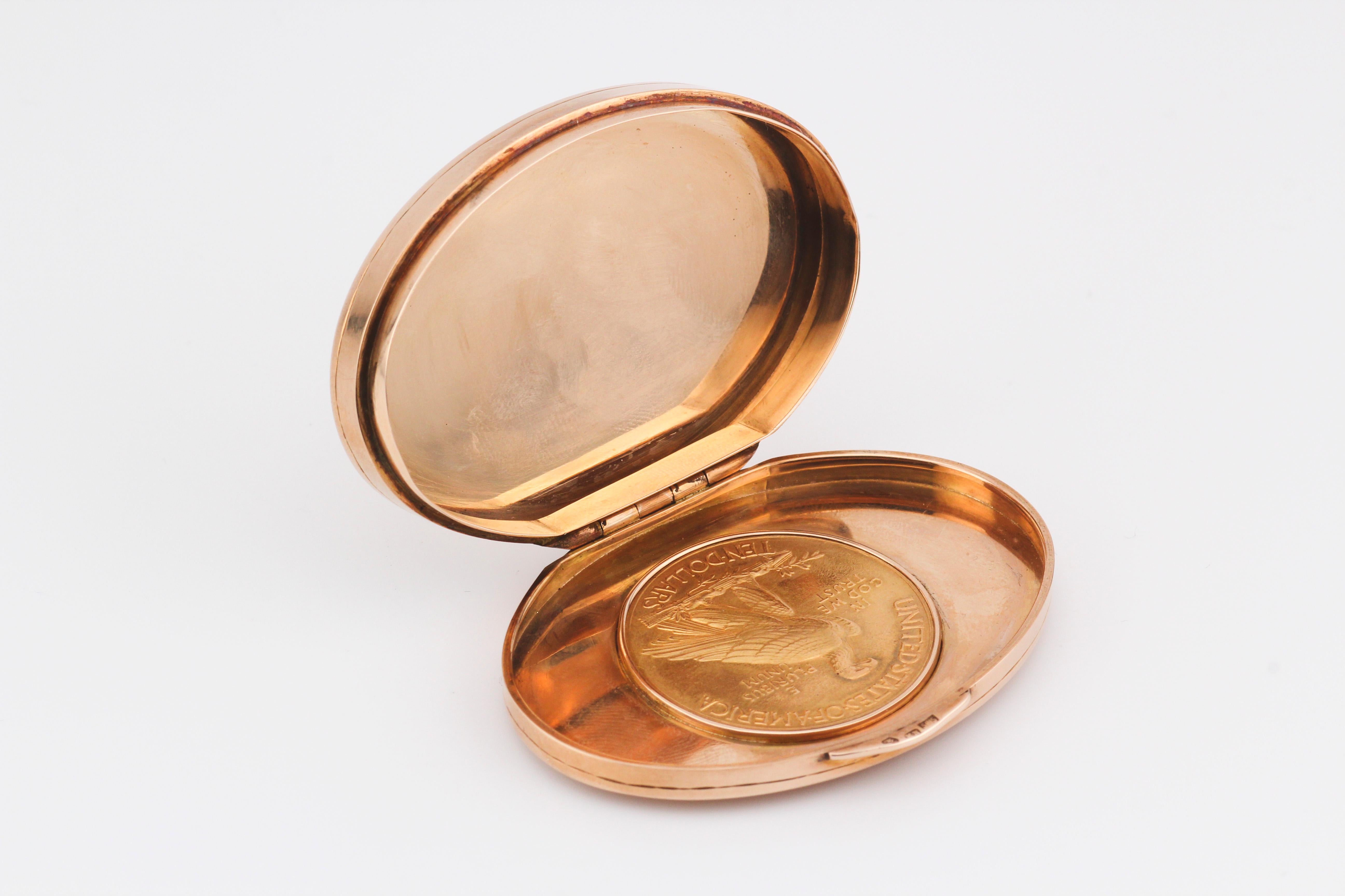 1908 Zehn Dollar USA Münze 14K Gelbgold Oval Pill Box im Zustand „Gut“ in Simpsonville, SC
