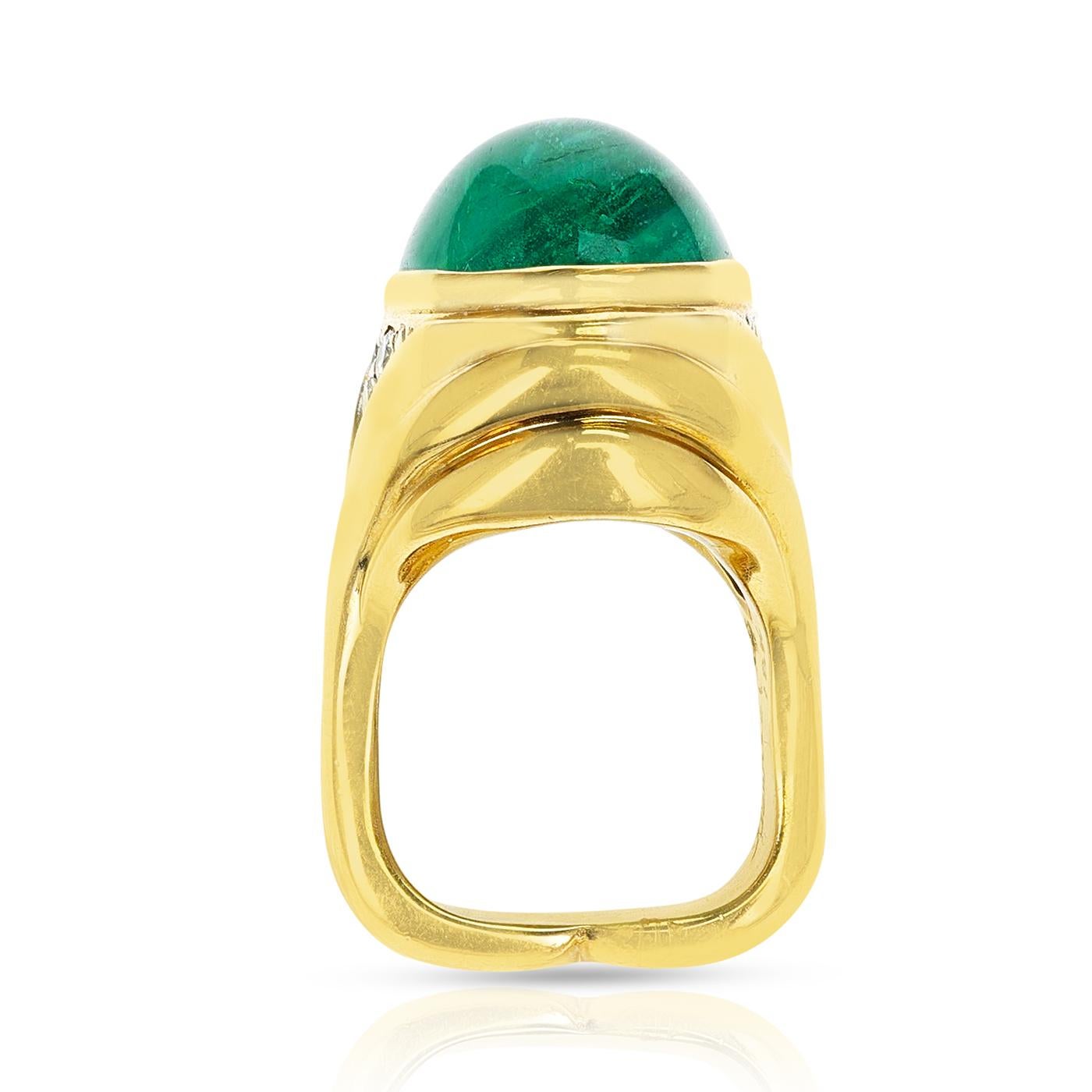 Women's or Men's 19.09 Ct. Emerald Cabochon Ring with Diamonds, 18K For Sale
