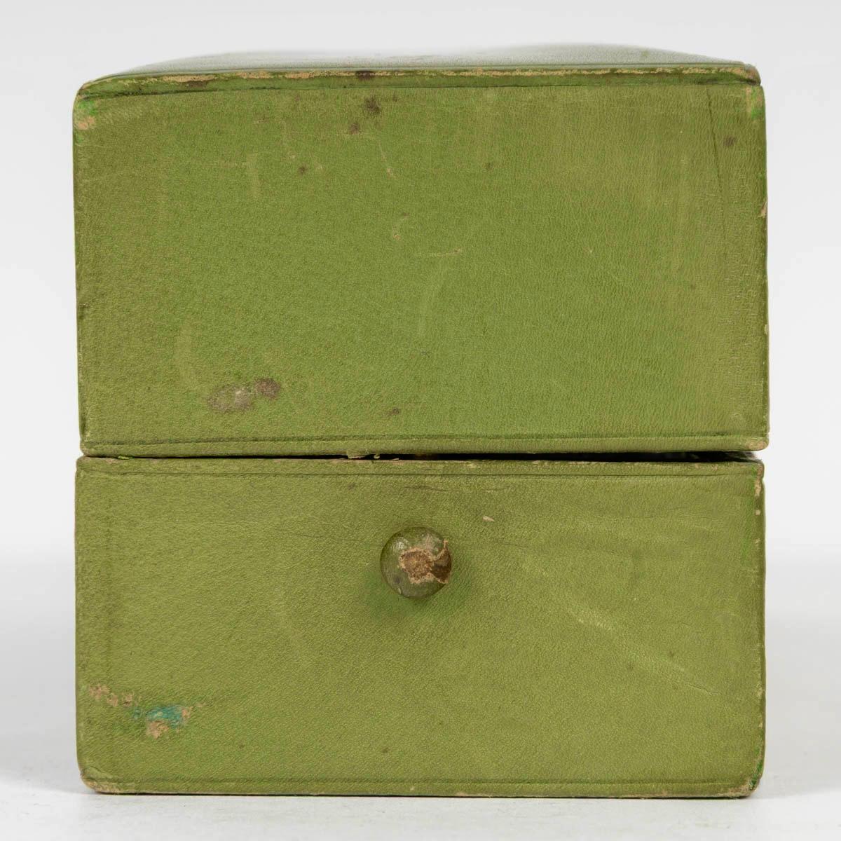 French 1909 René Lalique Perfume Bottle Cyclamen for Coty Glass Green Patina with Box For Sale