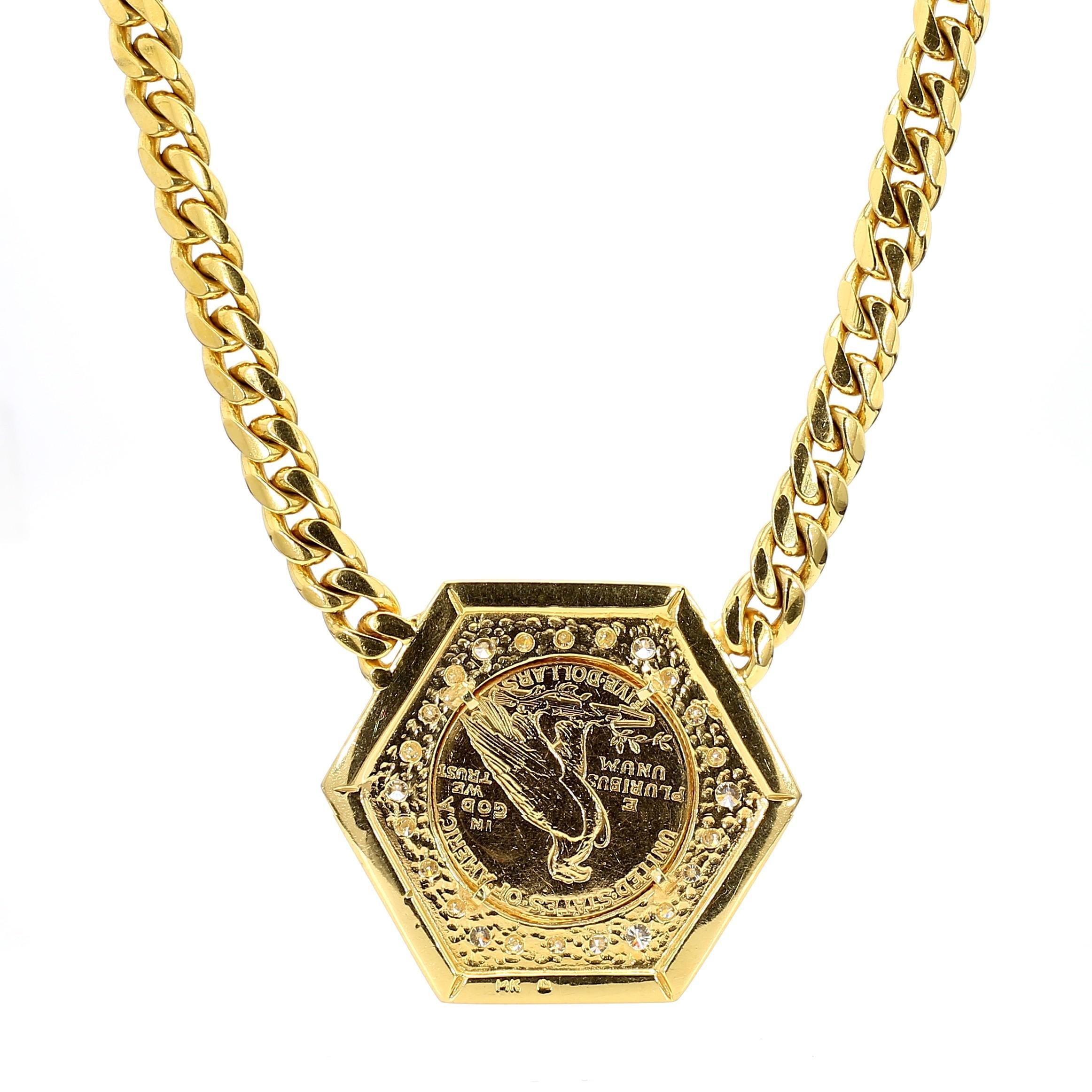 Collier avec pendentif en or en forme de pièce de 5 $ 1909 US Indian Head, or 14K avec diamants Pour femmes en vente