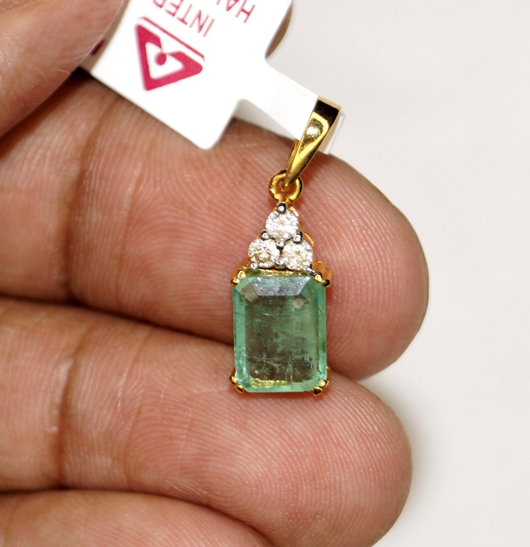 Art Nouveau IGI Certified Natural Diamond Emerald  Pendant Hallmark 18K Gold Pendant For Sale